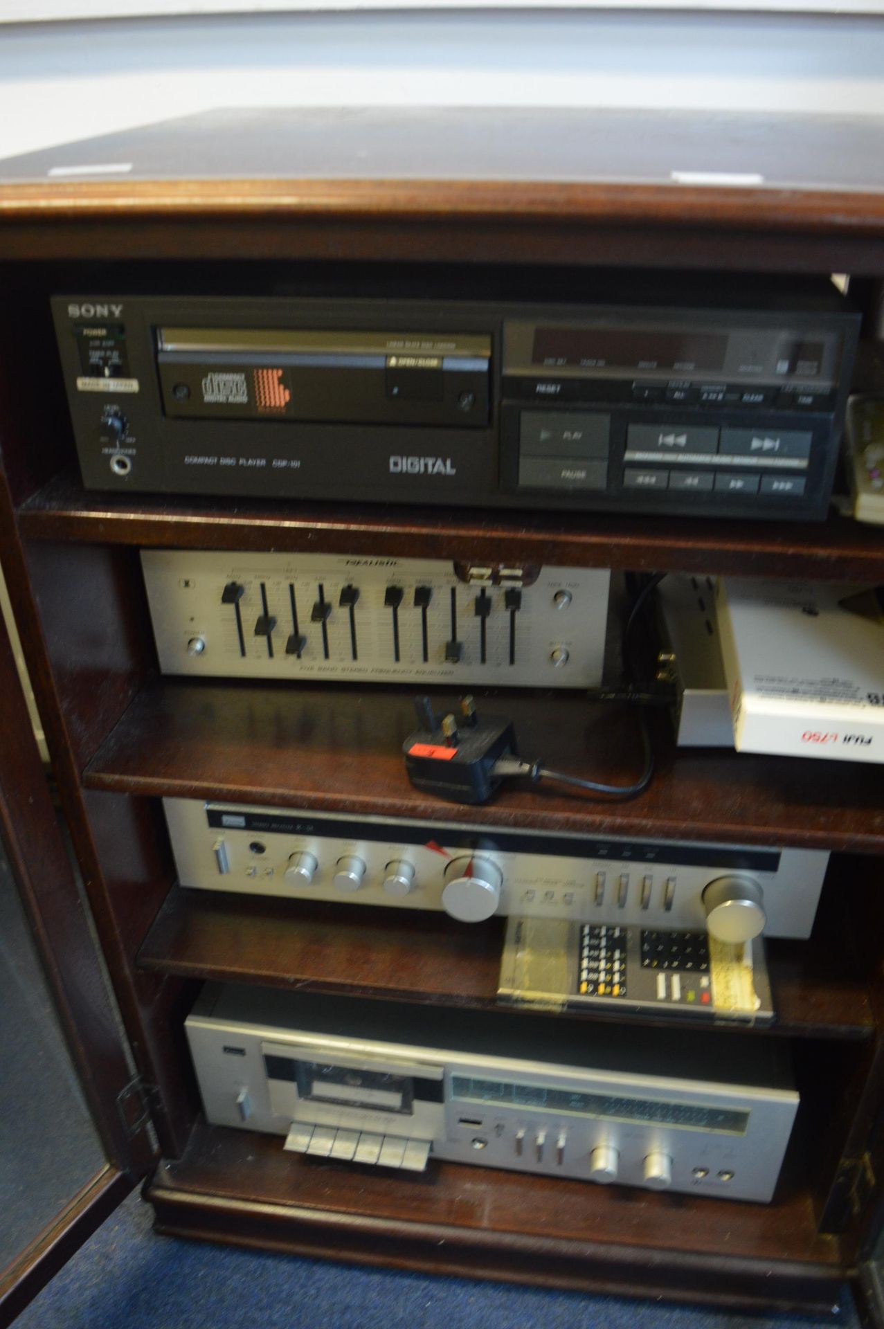 Hi-Fi Cabinet Containing Sony Compact Disc Player, Sansui Stereo Receiver and Casette Deck - Image 2 of 2