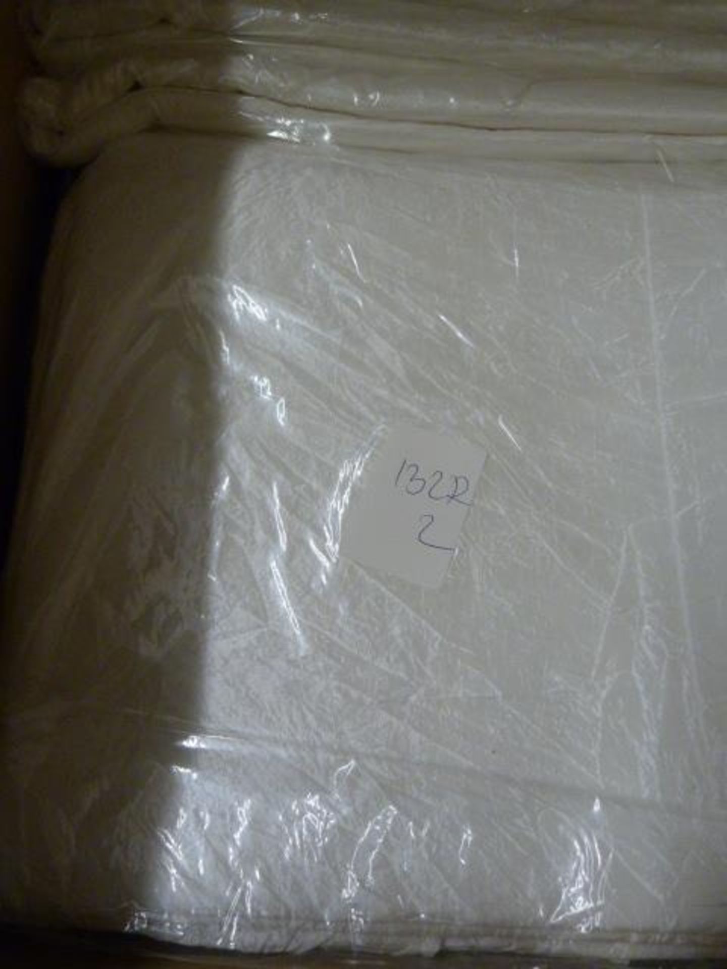 *27 White Crushed Taffeta 132" Round Tablecloths