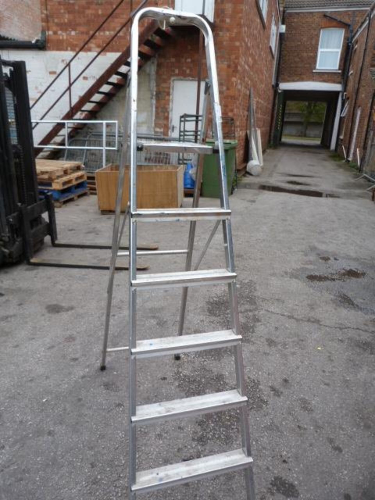 Five Tread Aluminium Decorating Steps