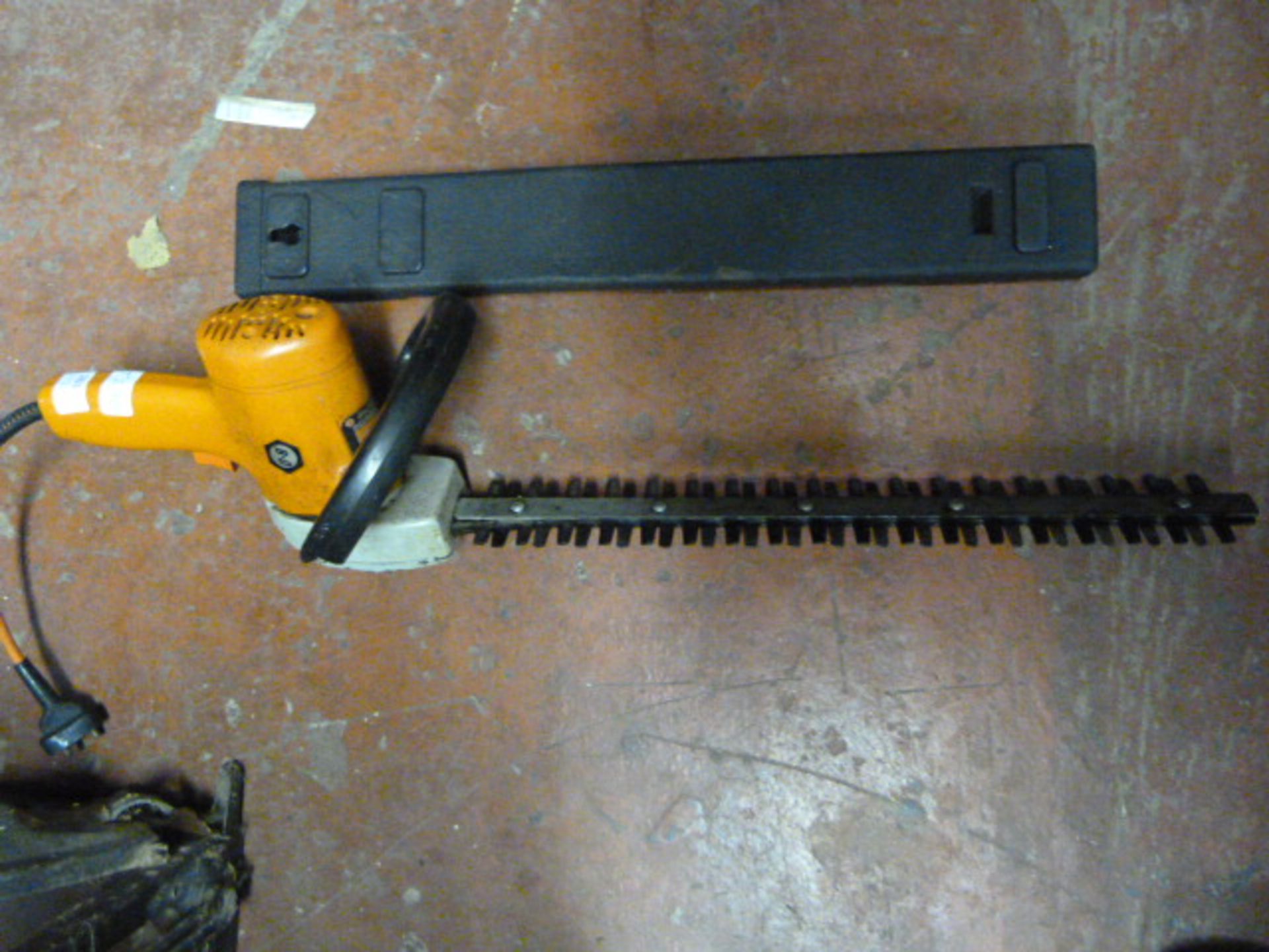 Black & Decker Hedge Trimmer