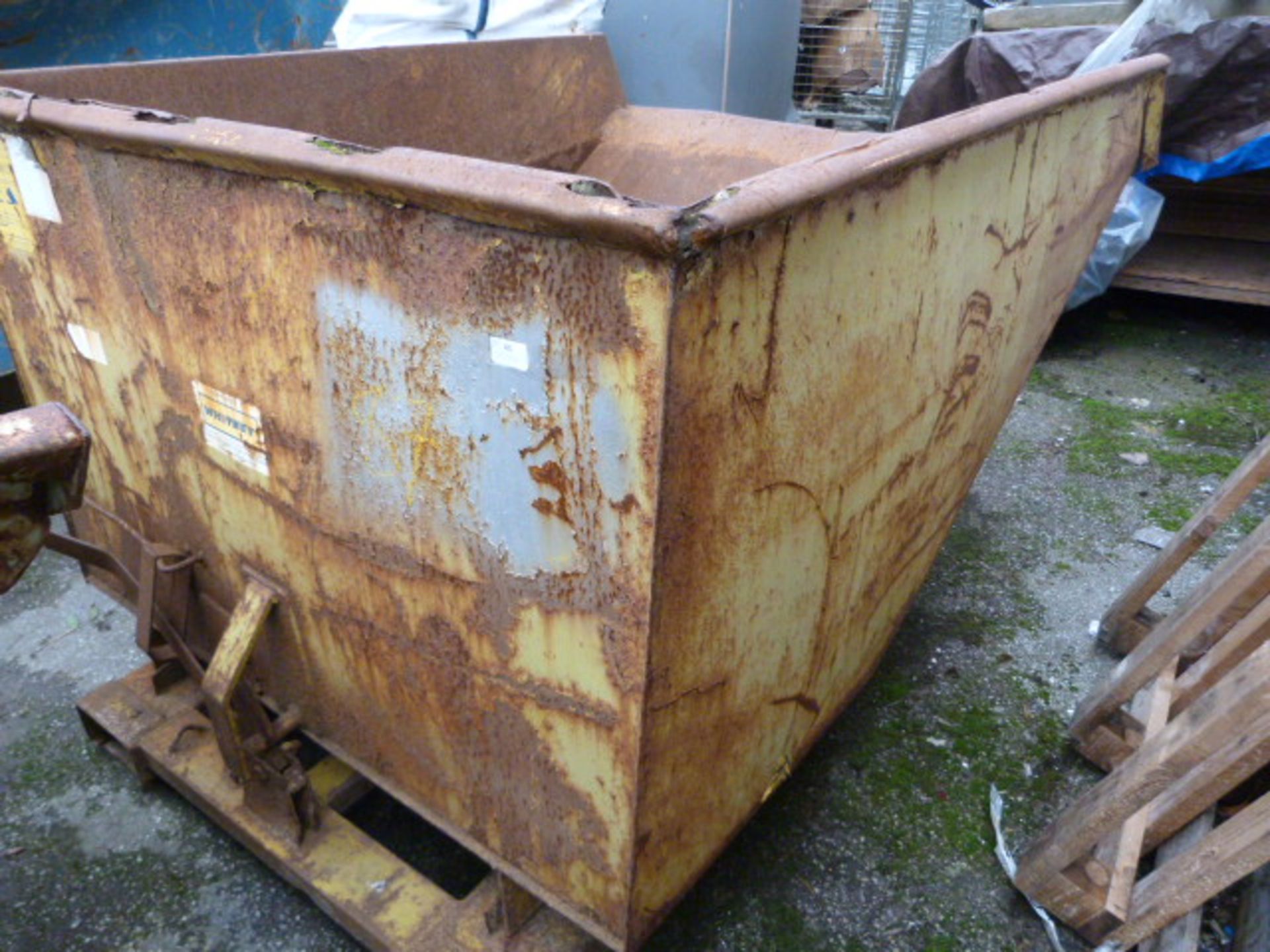 2000kg Forklift Tipper Skip