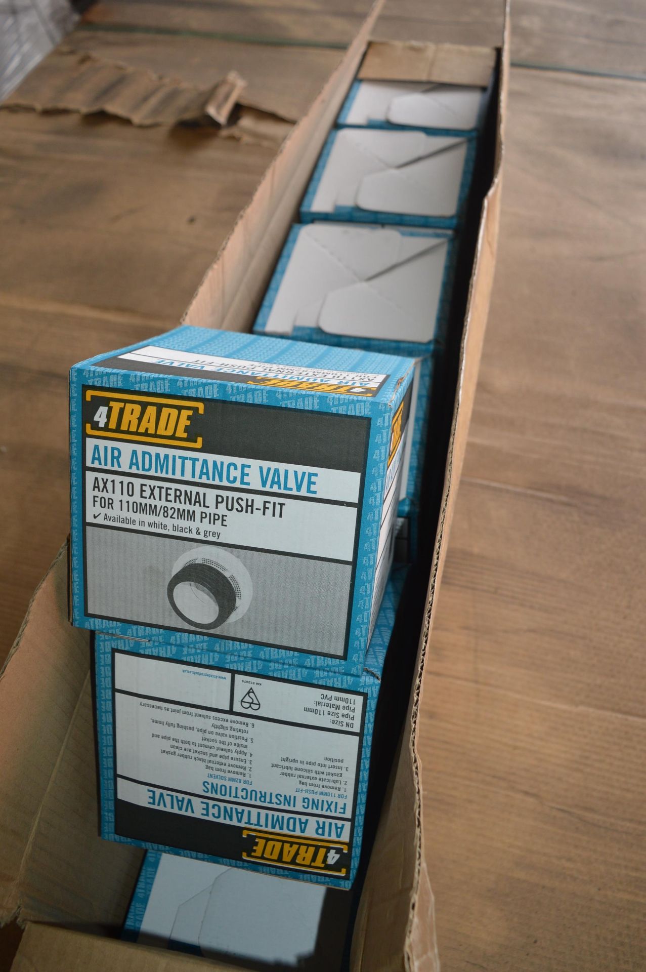 *Box of 12 Push Fit Air Admittance Valves