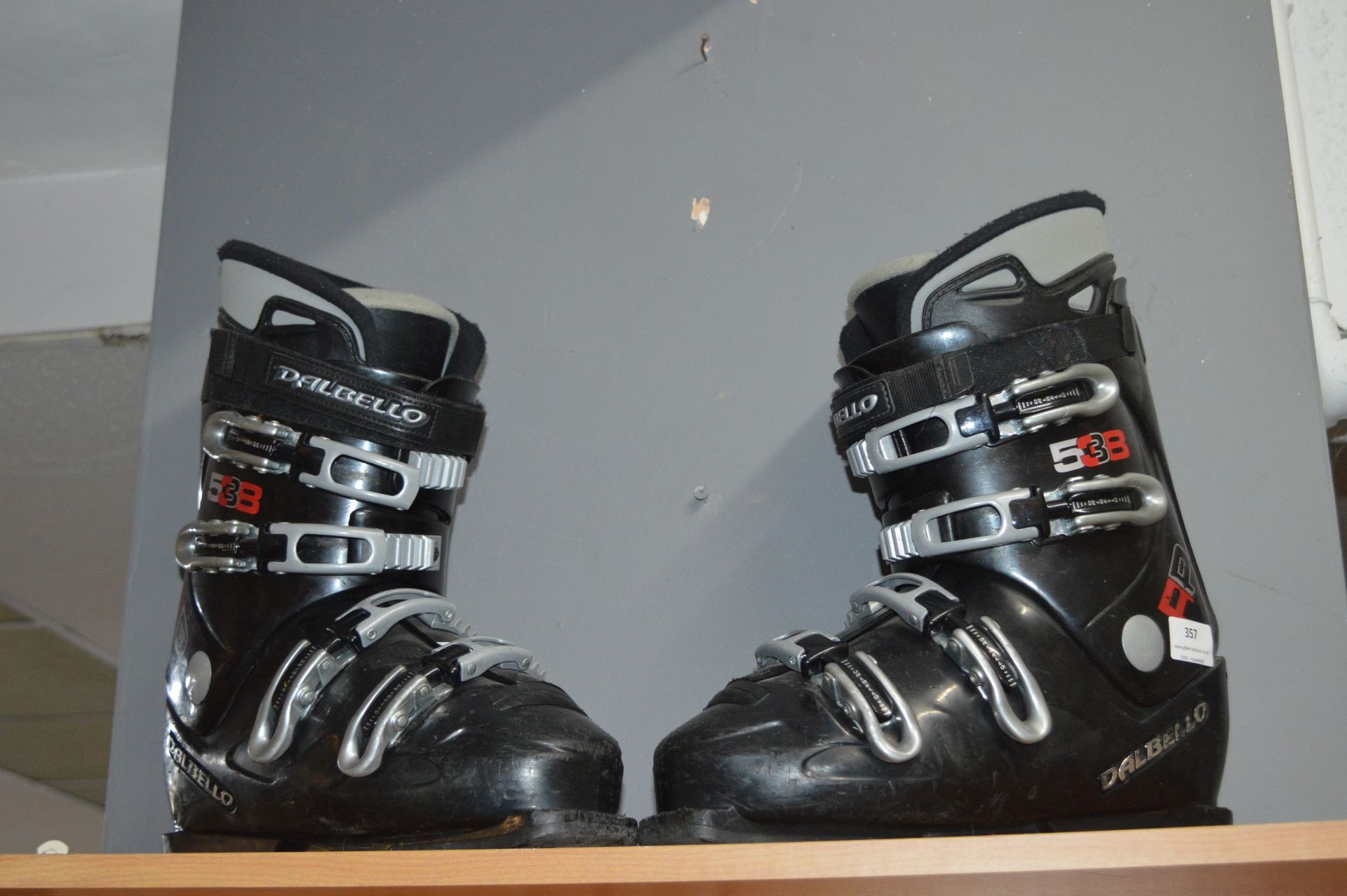 Pair of Dalbello Ski Boots Size:8