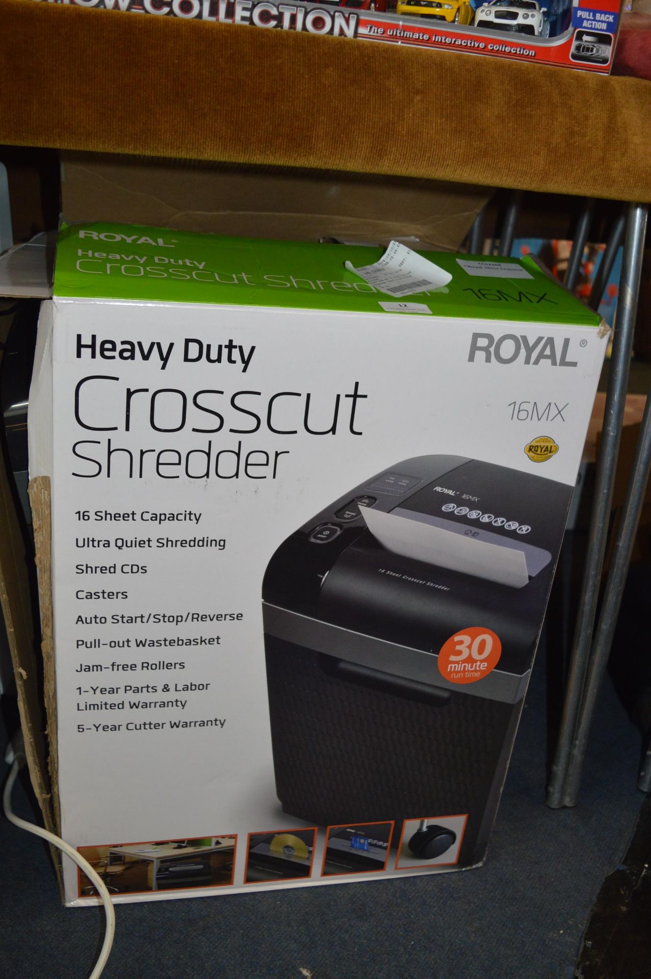 *Royal 16mx Crosscut Shredder