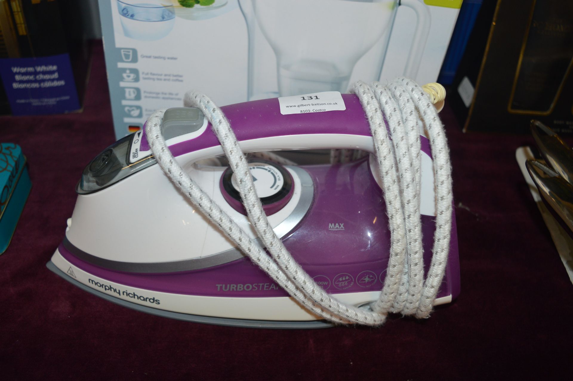 *Morphy Richards Steam Iron