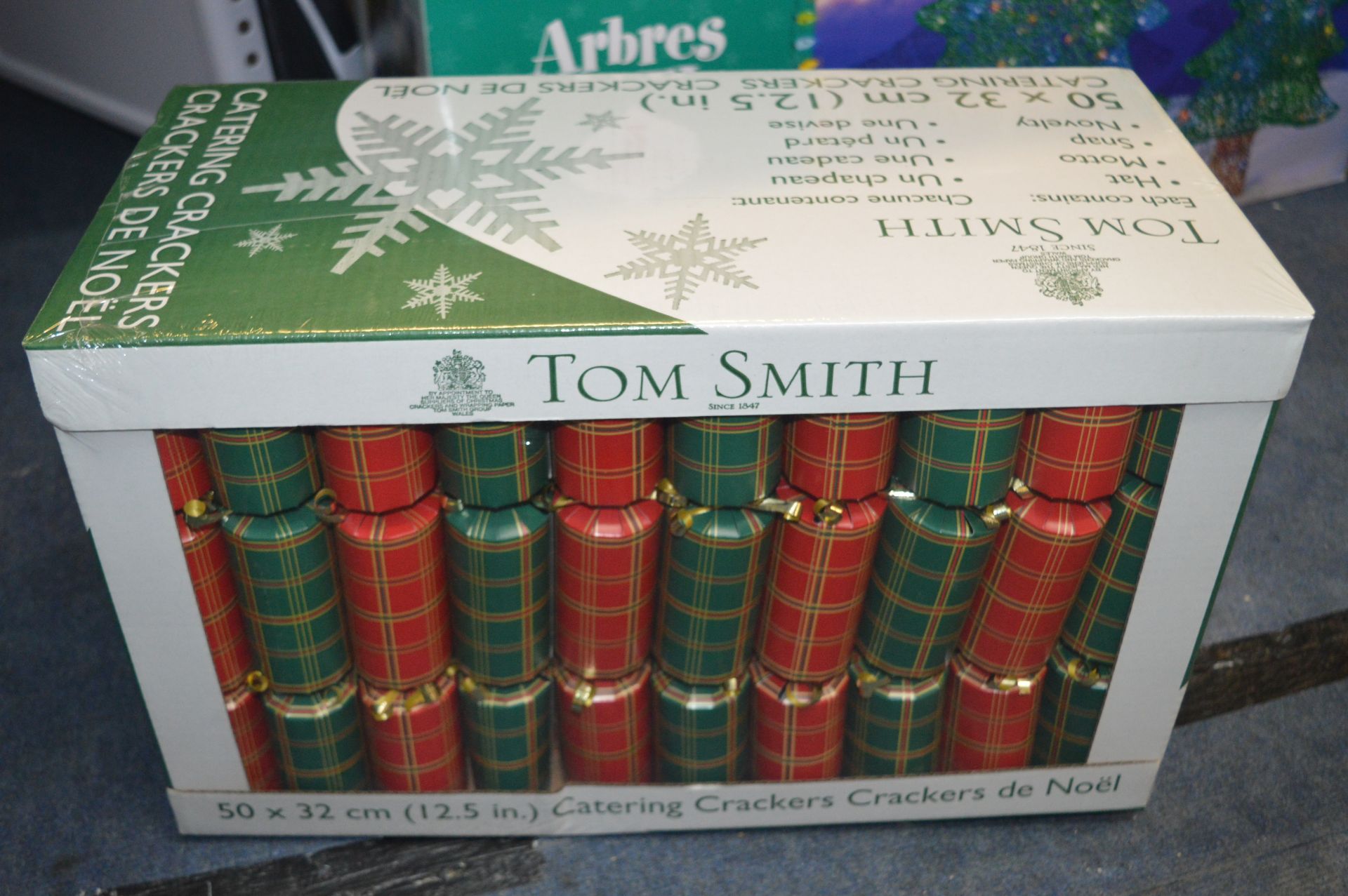 *Tom Smith Catering Christmas Crackers 50pk