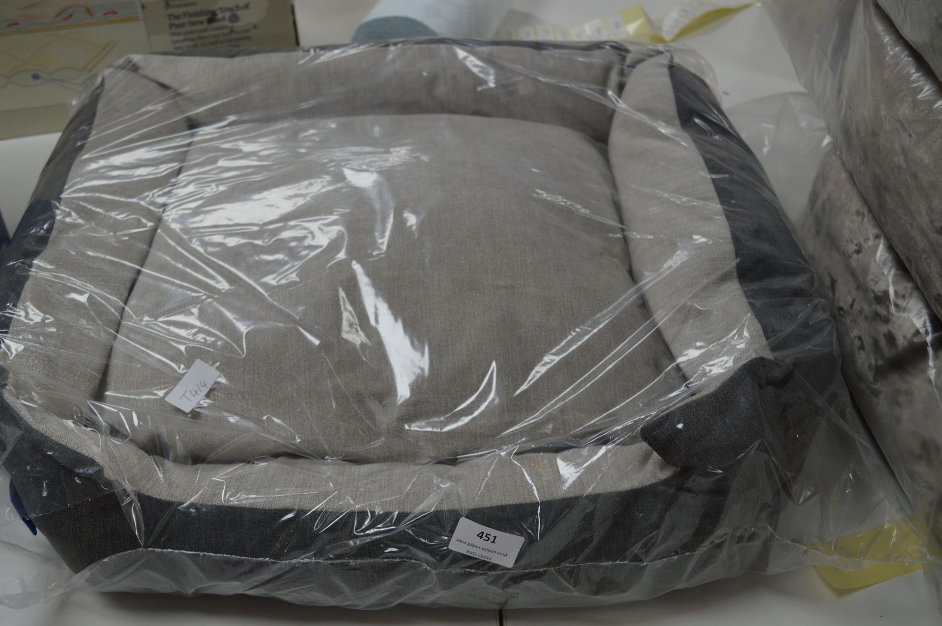 *Silentnight Dog Bed (Grey) Size: Small - Image 2 of 2