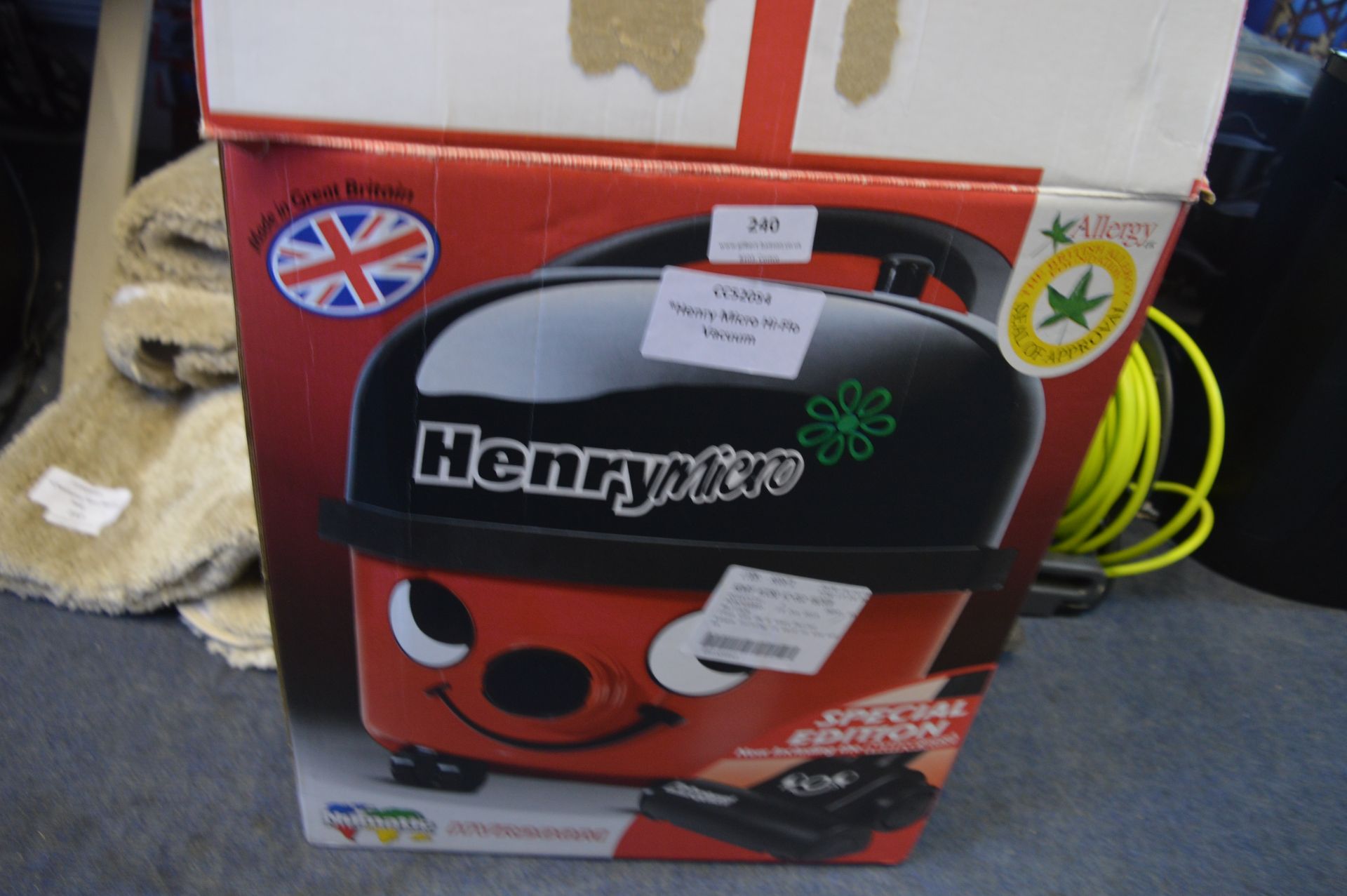 *Henry Micro Hi-Flo Vacuum