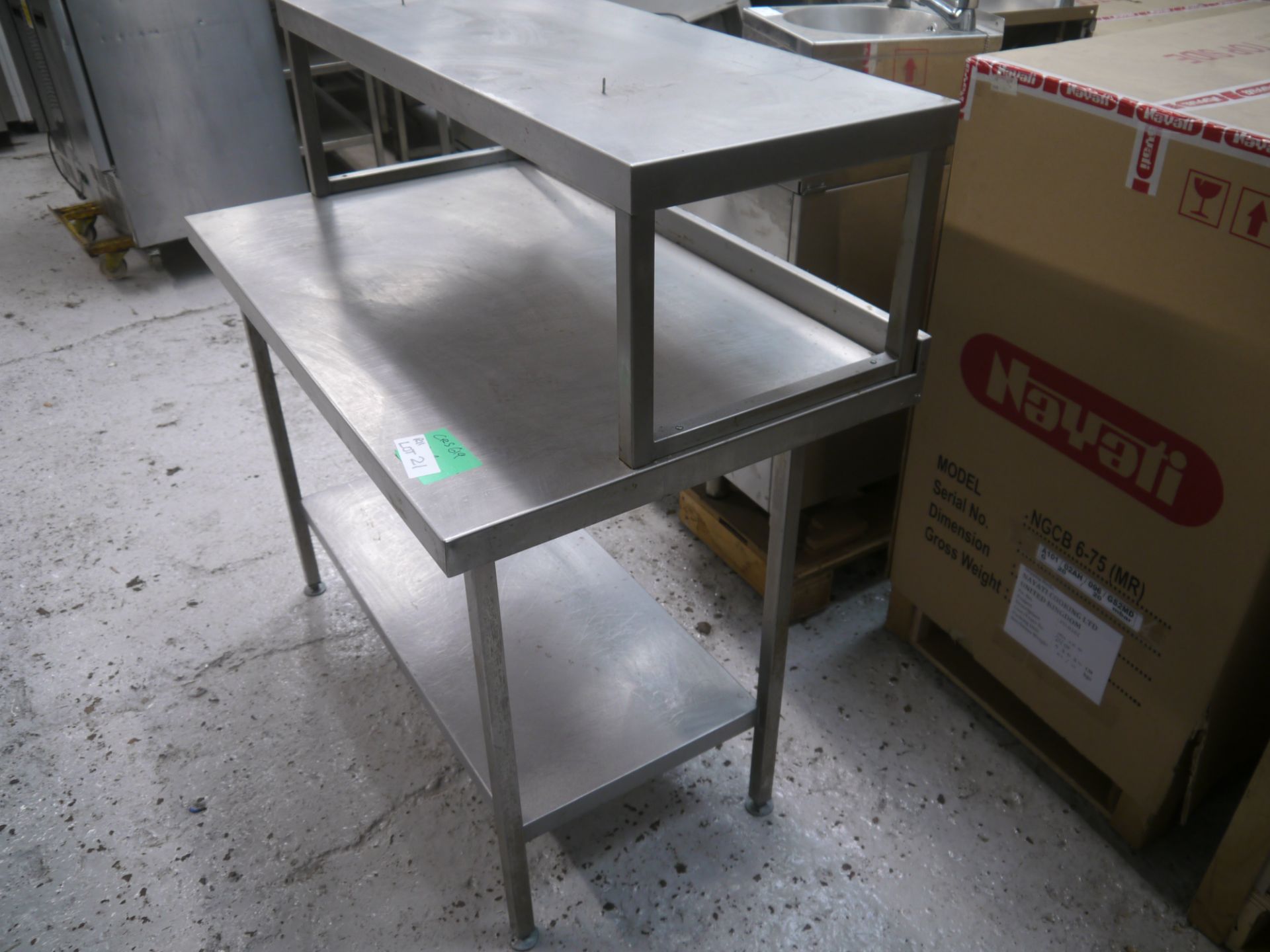 *stainless Table Table with one shelf 1160 x 700 x 1200