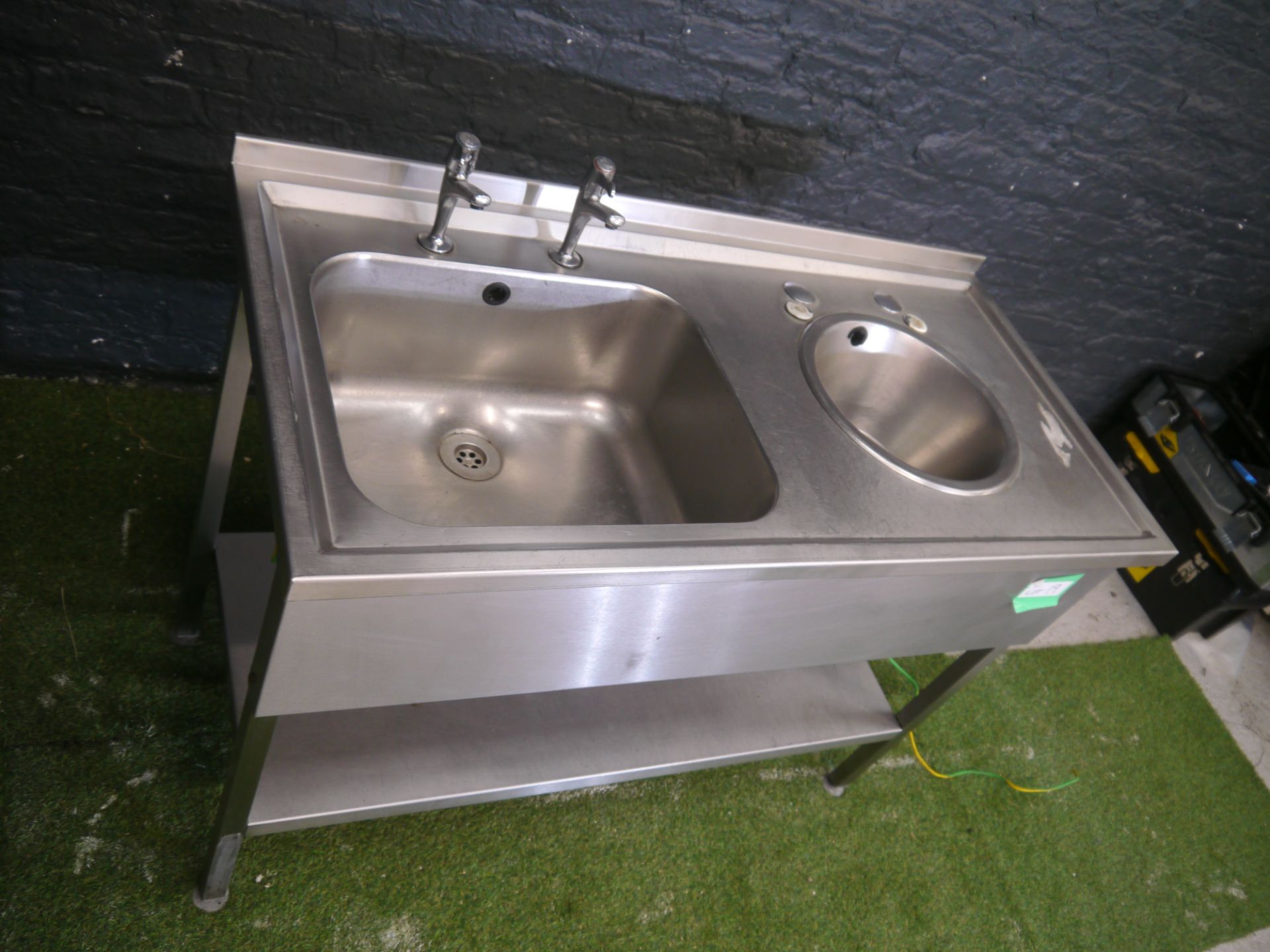 *sink and handwash bench Sink + Handwash Sink 1200 x 500 x 850 - Image 3 of 3