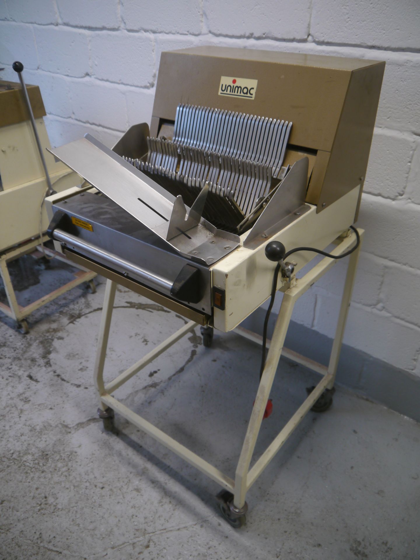 *UNIMAC bread slicer on stand 700x700x1250