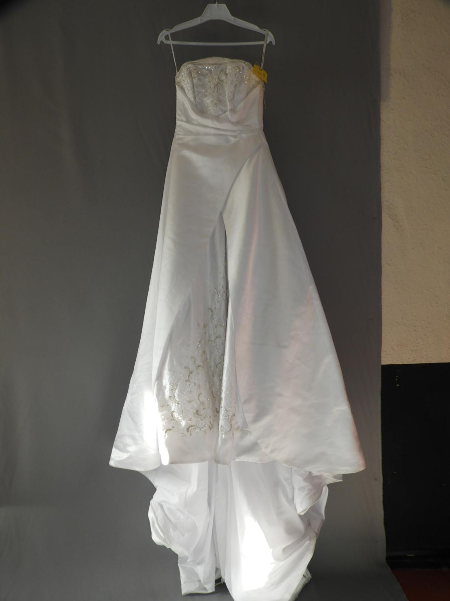 *Alfred Sung White Wedding Dress