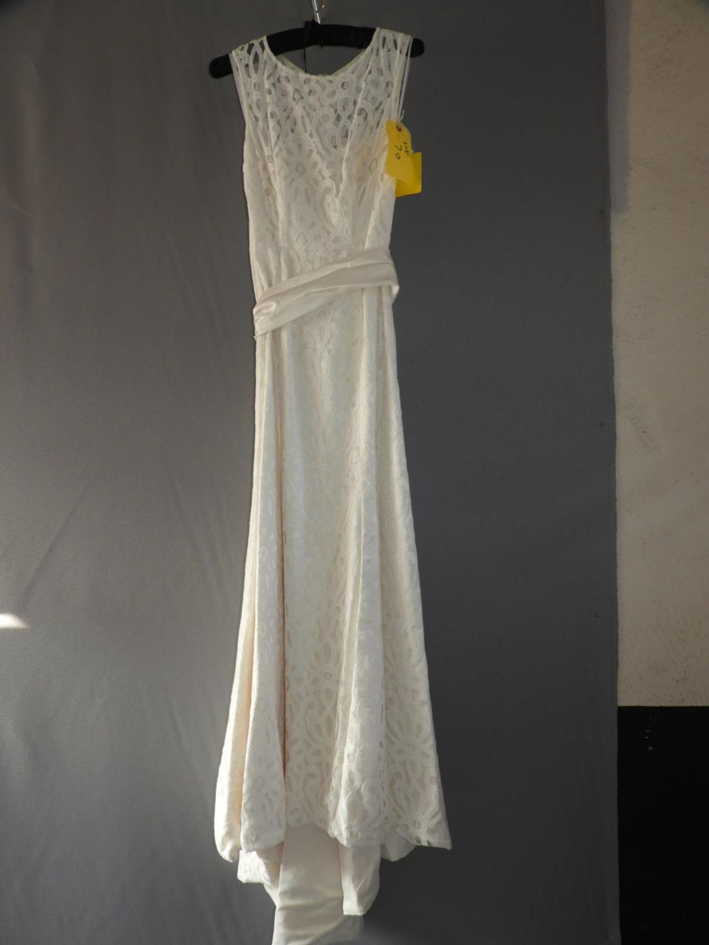 *After Six White Wedding Dress Size: 6