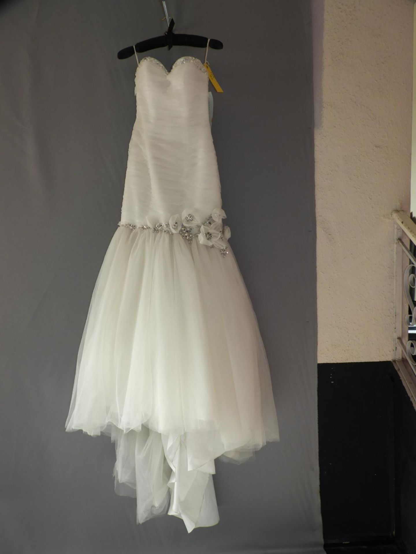 *White Wedding Dress Size: 8