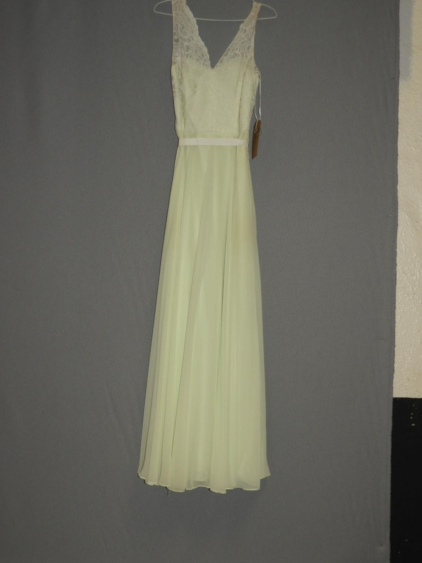 *Size: 12 Limeade Bridesmaid Dress by Dessy Collec