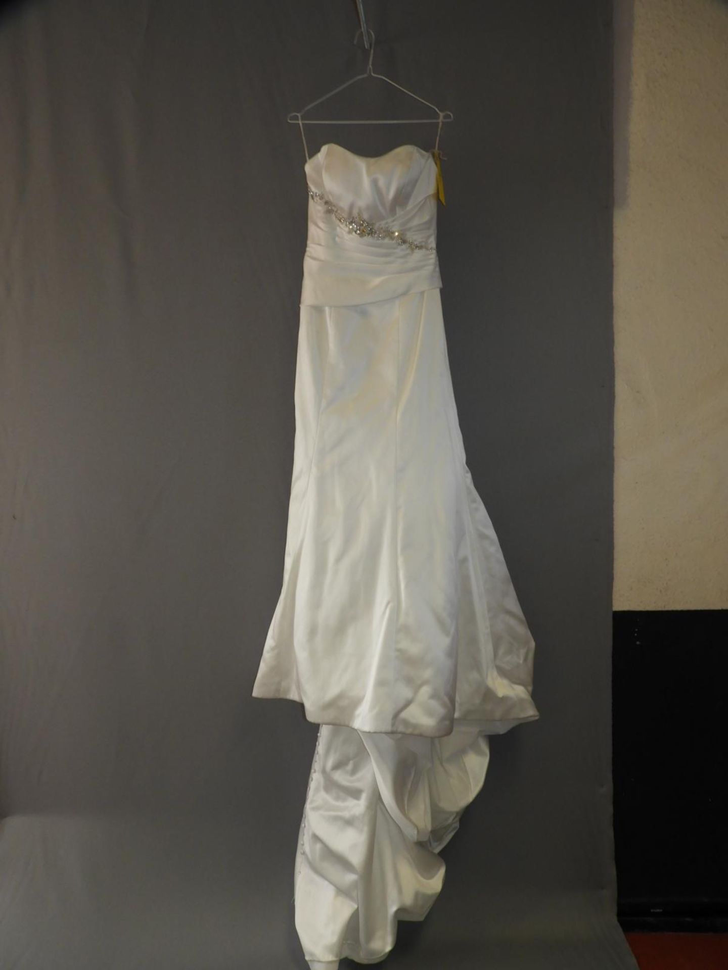 *Alfred Sung Wedding Dress Size: 10