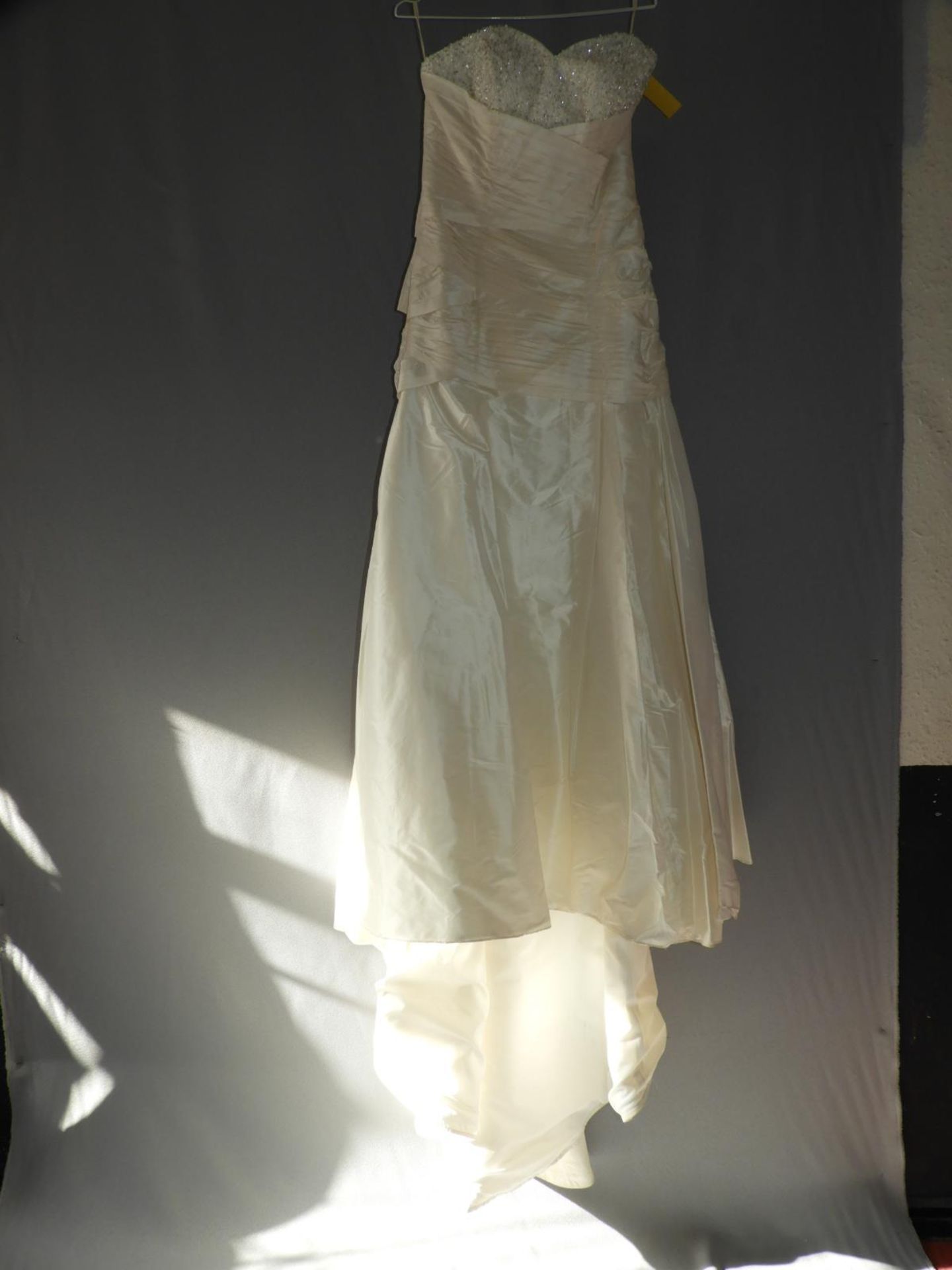 *Alfred Sung White Wedding Dress