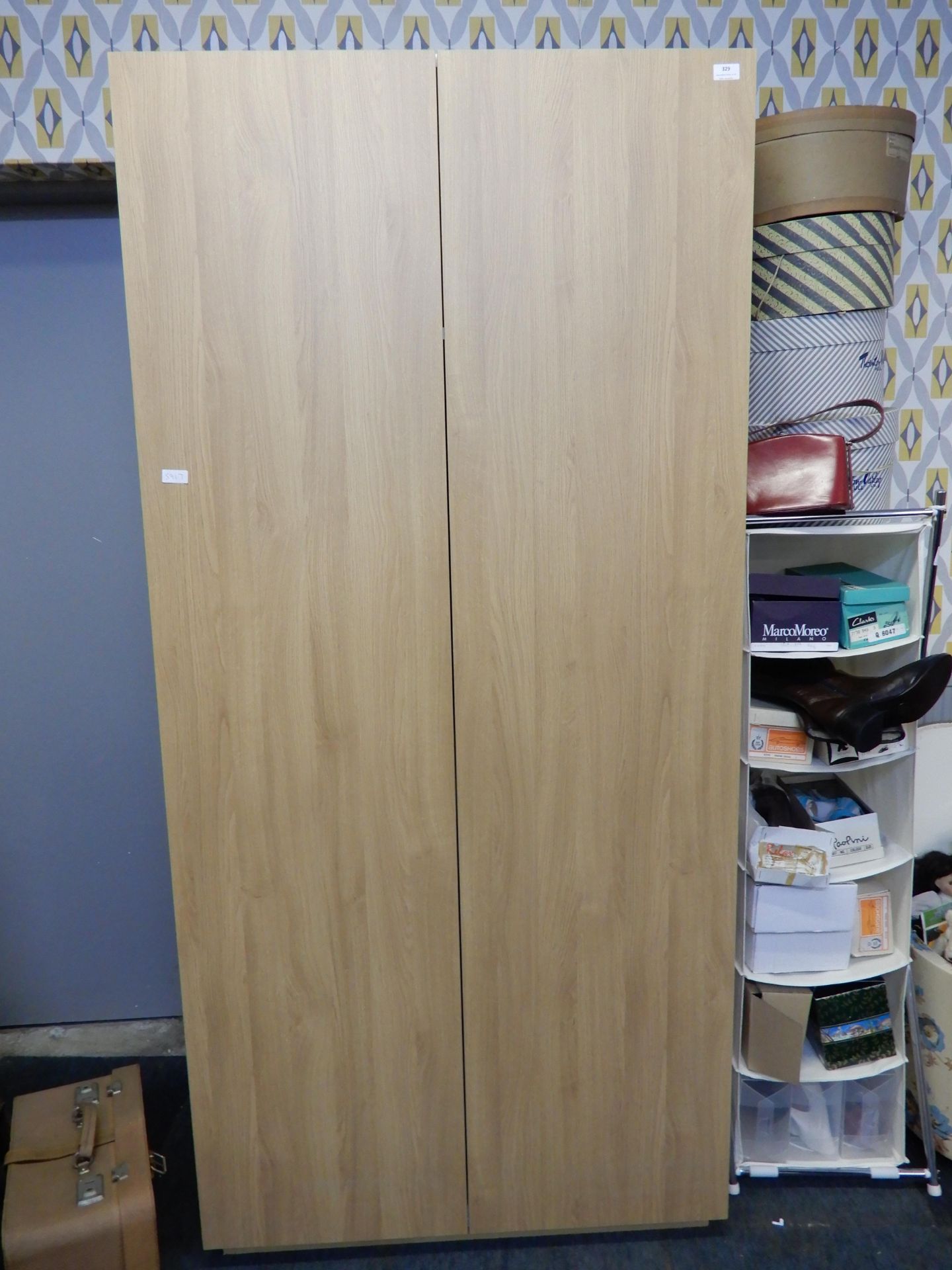 *Light Oak Effect Double Wardrobe