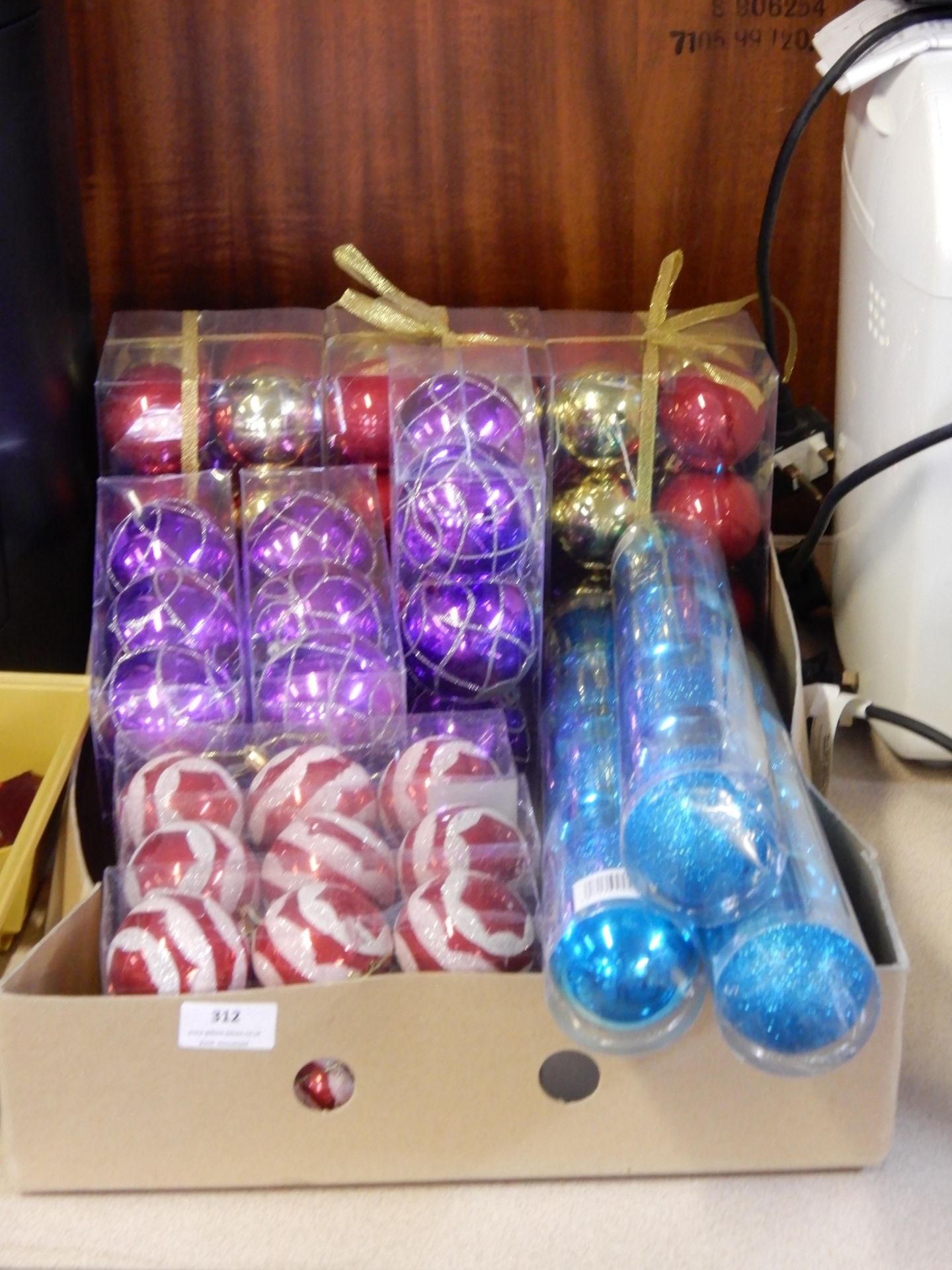 New Packaged Christmas Tree Baubles