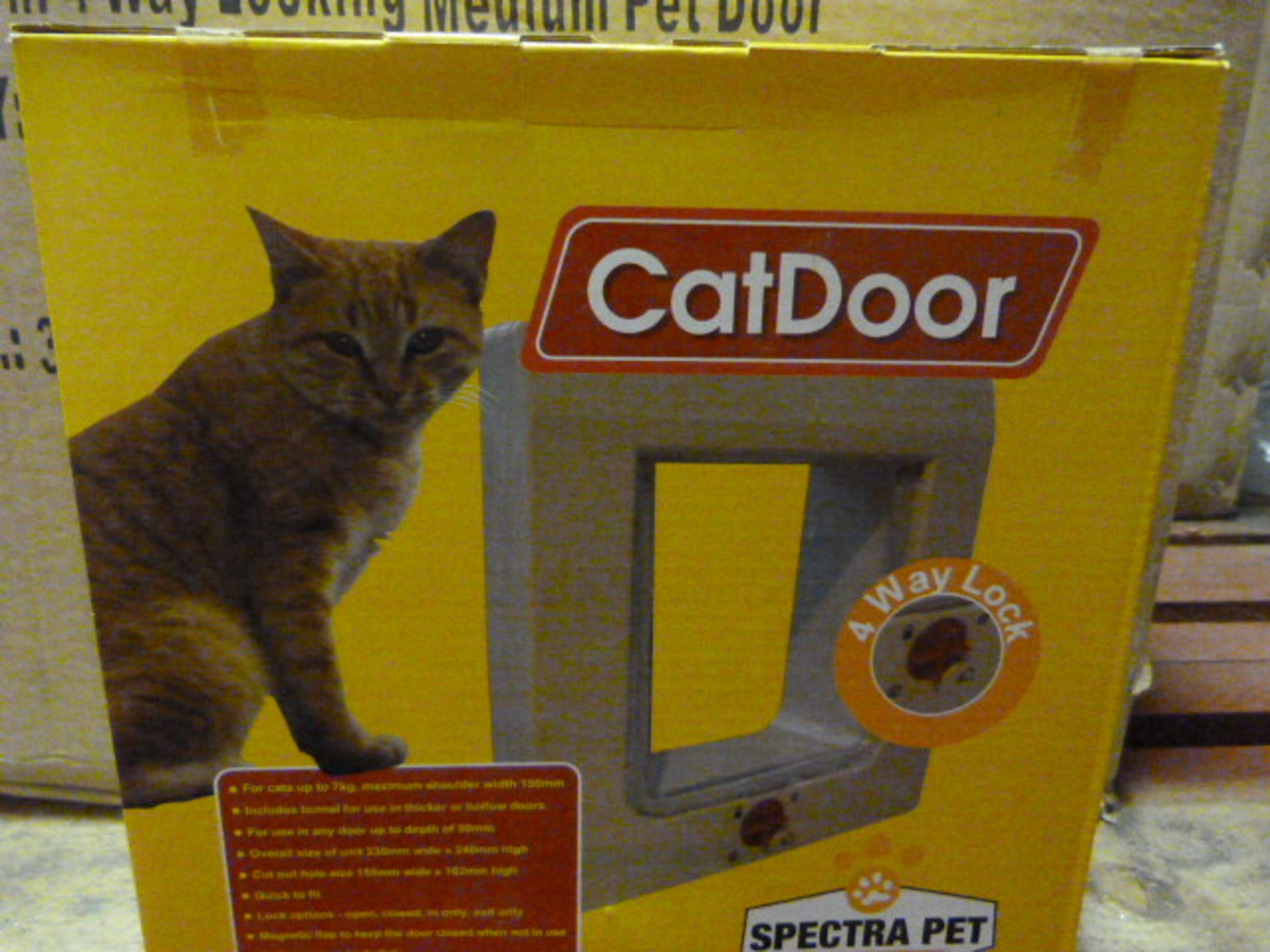 Box of 12 Four Way Locking Pet Doors (Medium)
