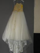 *Lemon & Ivory Wedding Dress Size: 12 (144/8106)