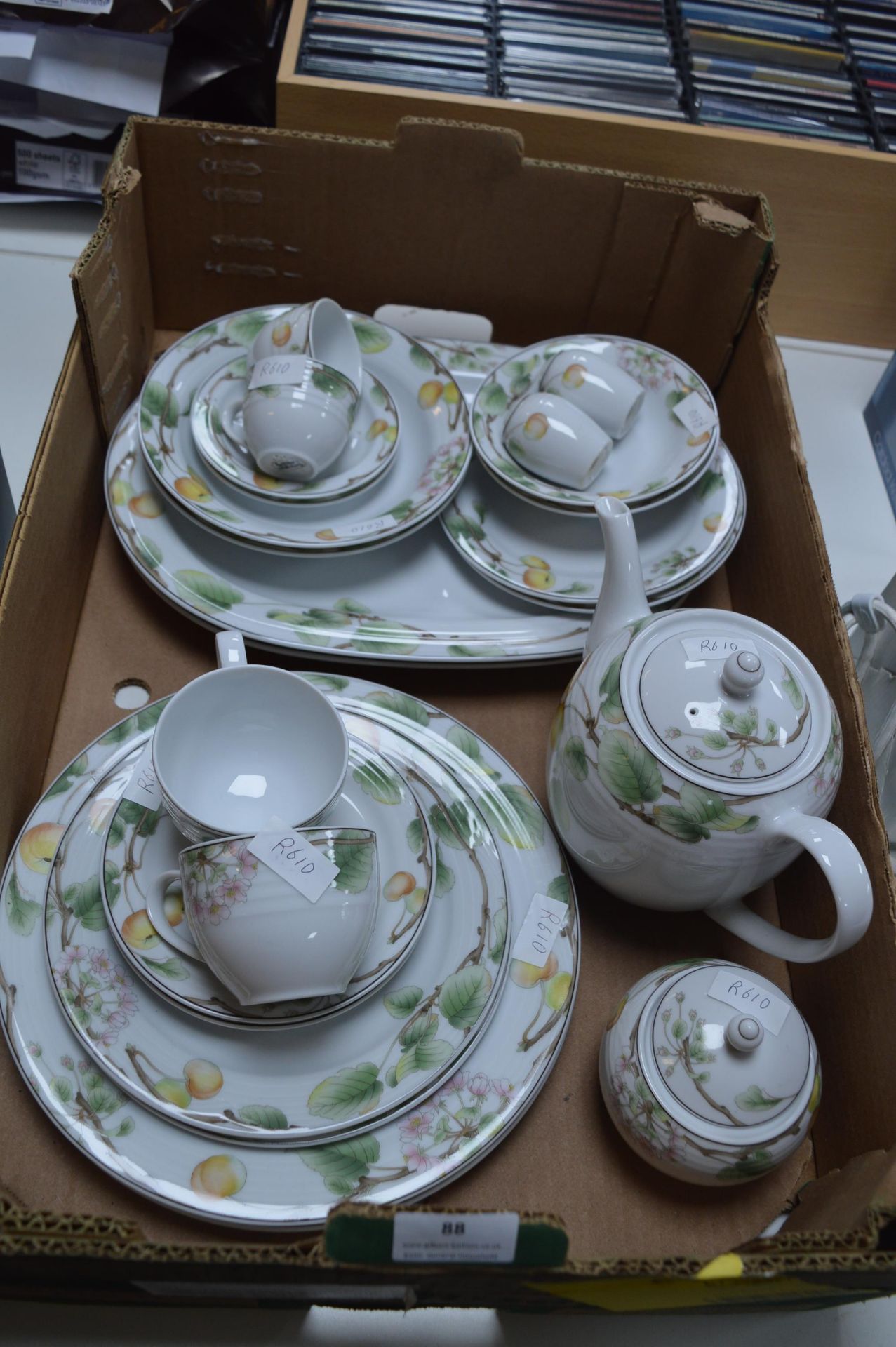 Noritake Summer Fruits Part Tea Set