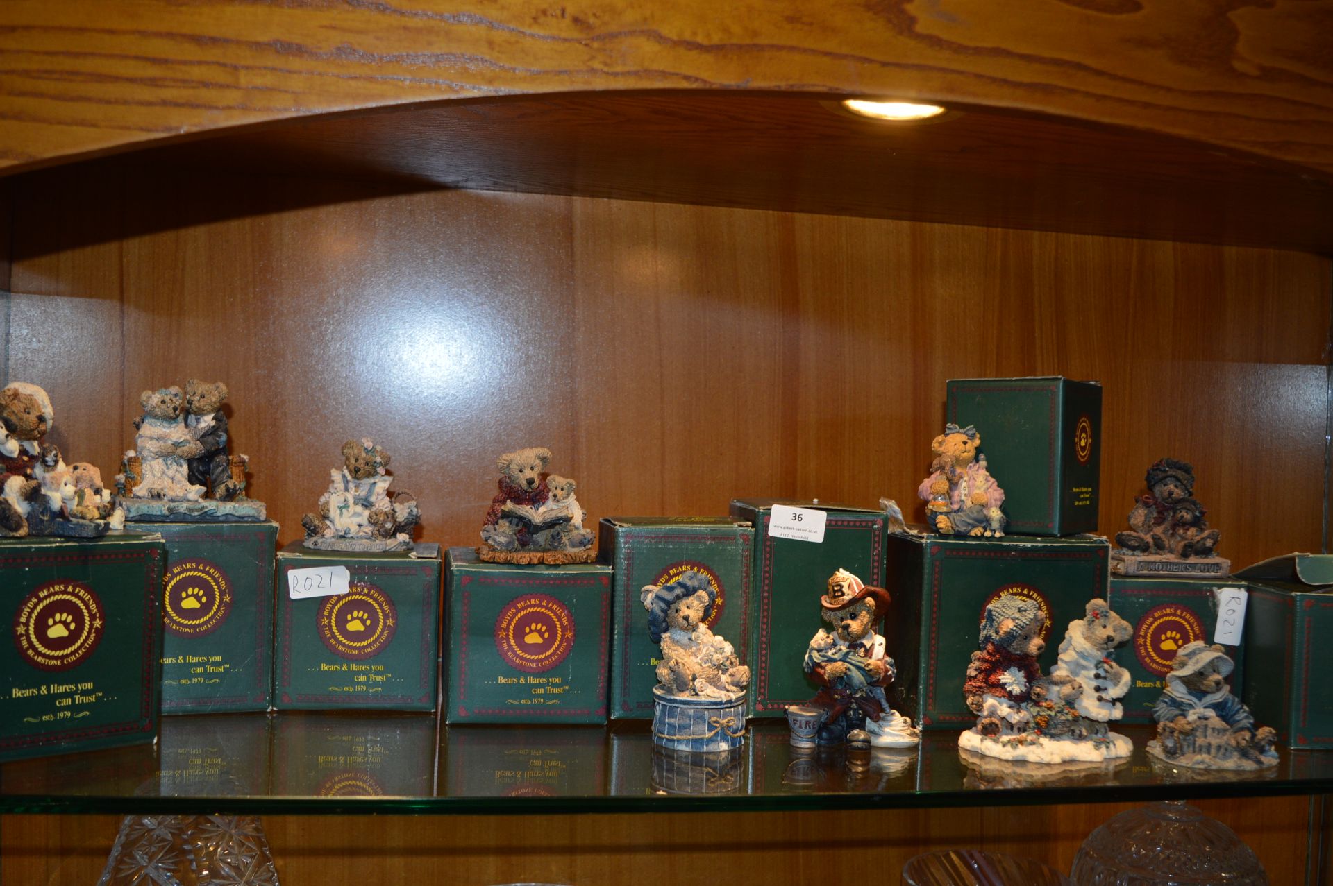 Ten Boxed Boyds Pottery Bears - Bearstone Collecti