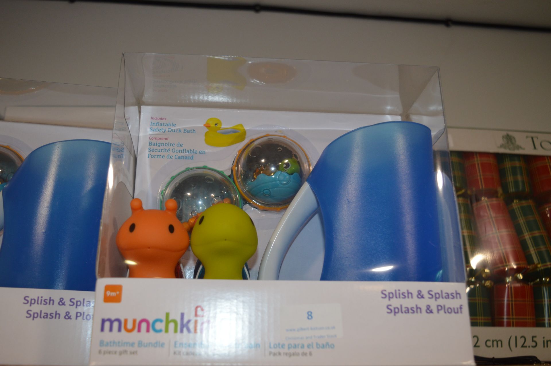 *Munchkin Bath Time Bundle Including Inflatable Sa