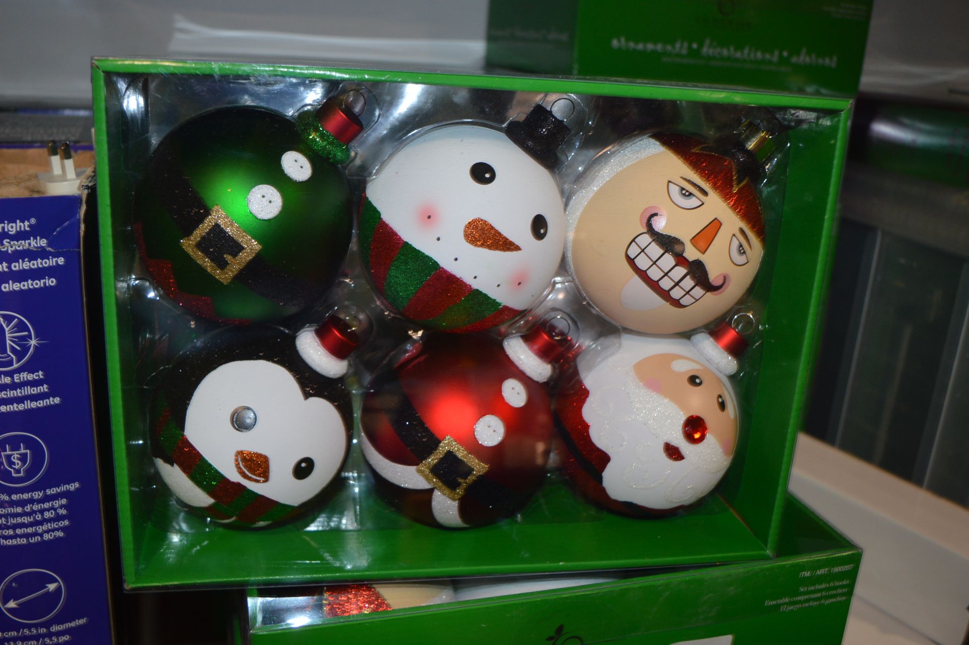 *C.G. Hunter Christmas Baubles 6pk