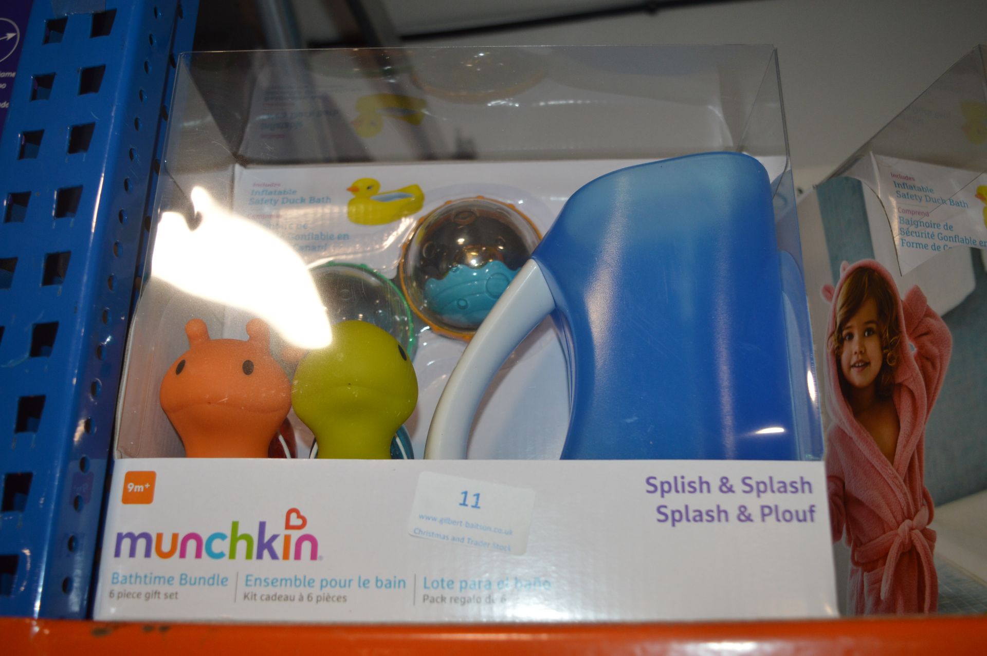 *Munchkin Bath Time Bundle Including Inflatable Sa