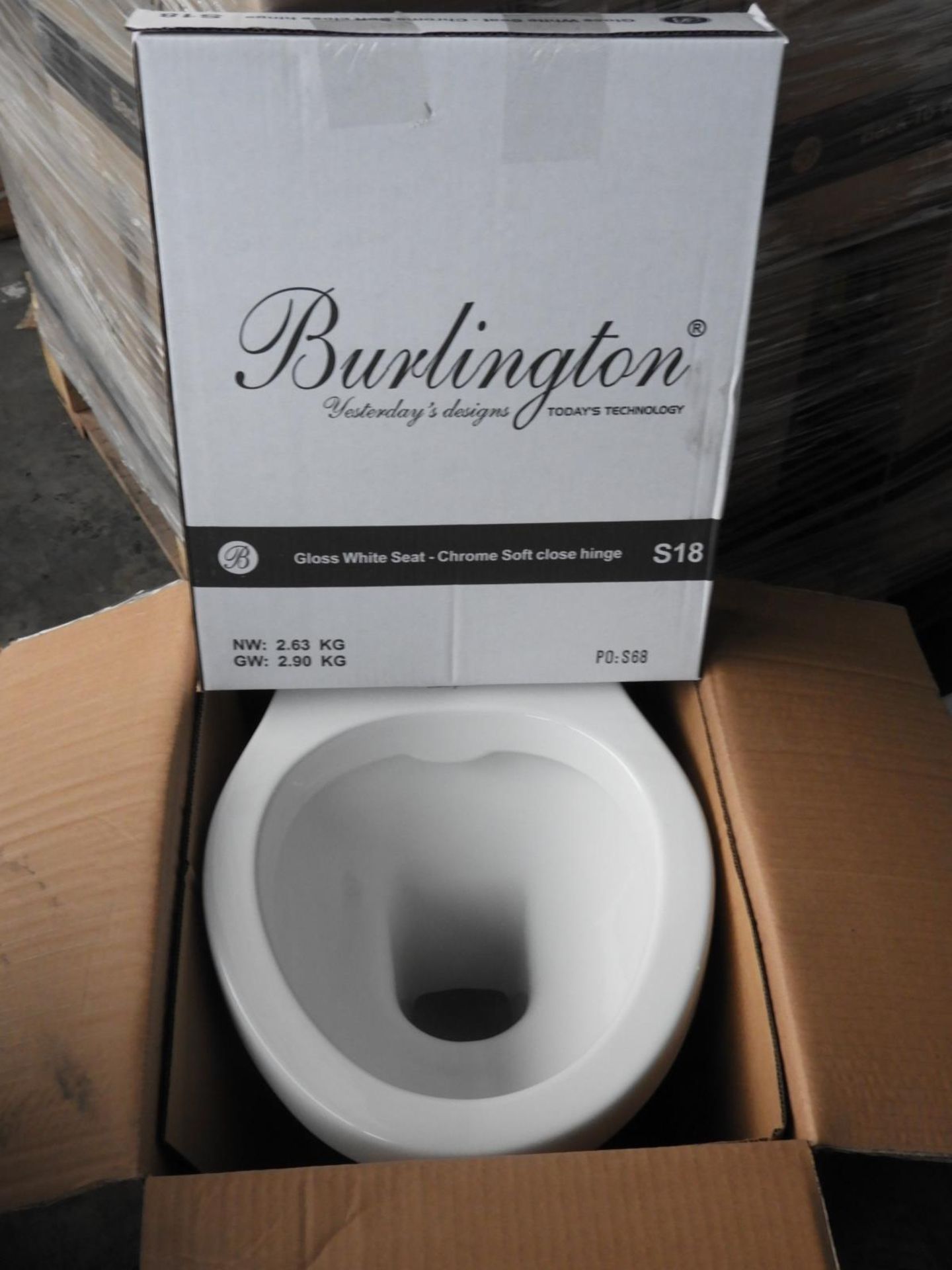*Burlington Back-to-Wall P14 Toilet with Soft Close High Gloss Seat