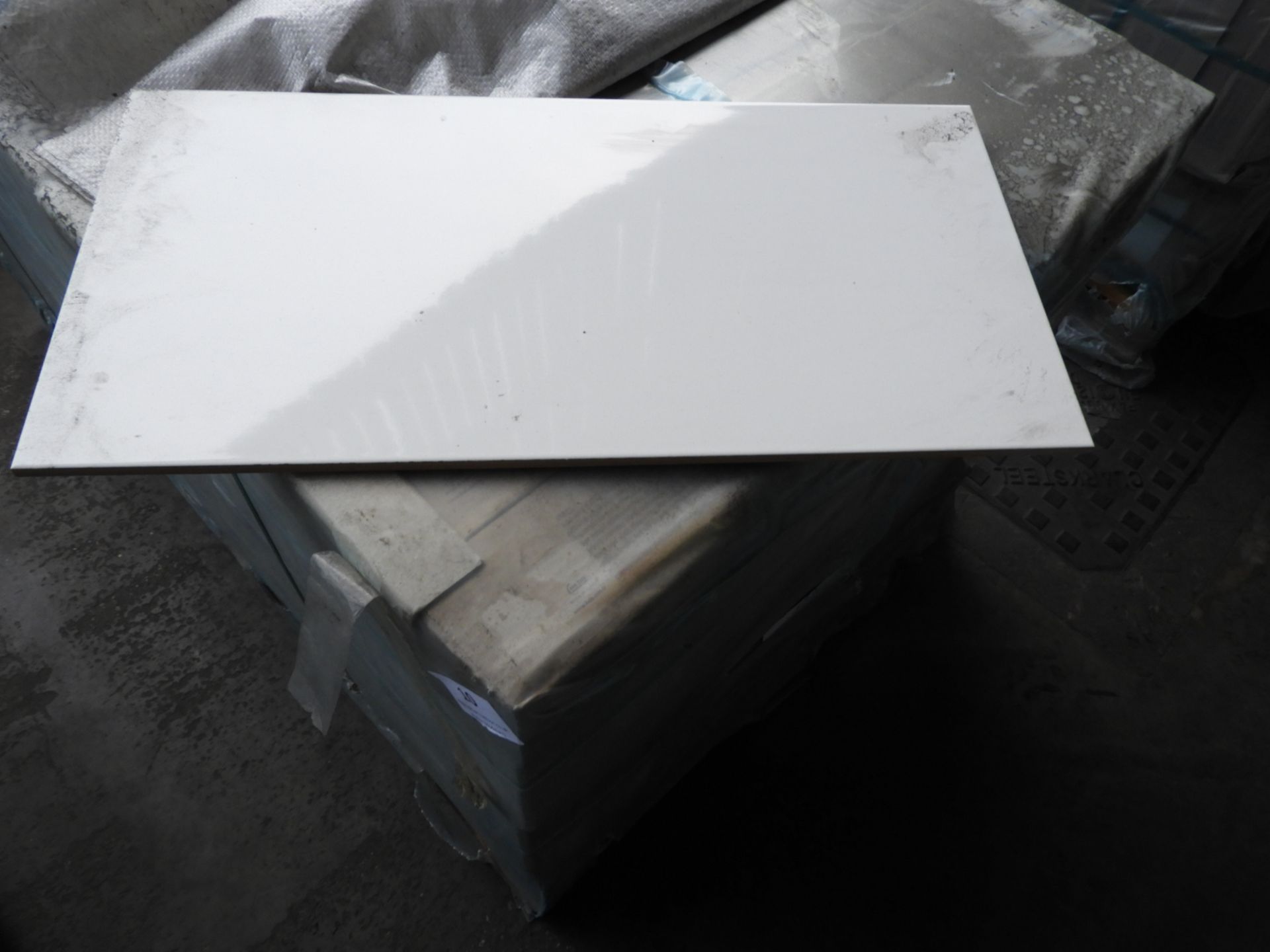 *Pallet Containing 51.84m^2 of 30x60mm White Ceramic Tiles