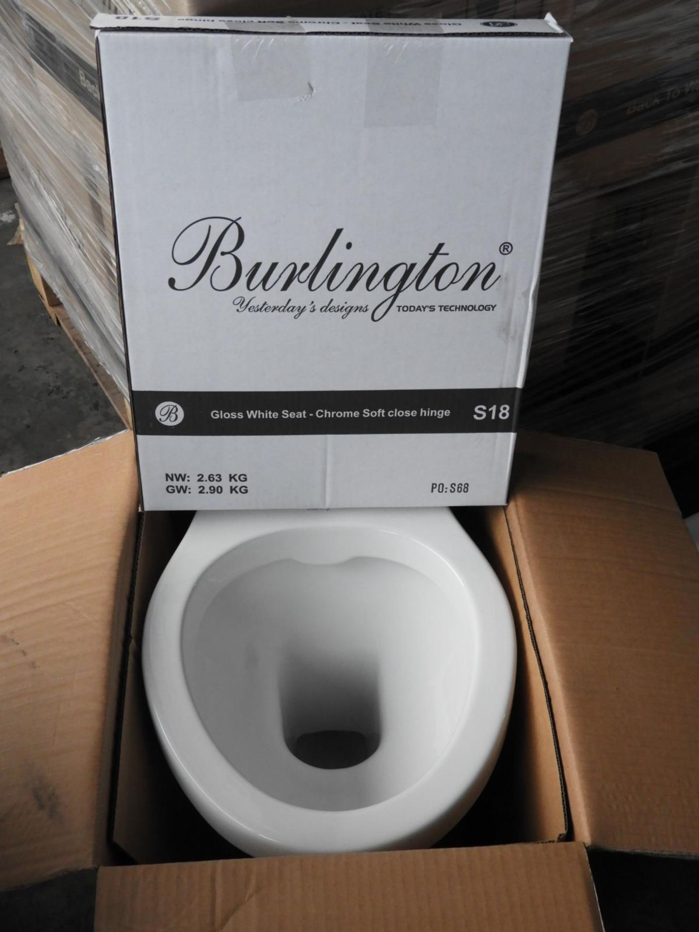 *Burlington Back-to-Wall P14 Toilet with Soft Close High Gloss Seat