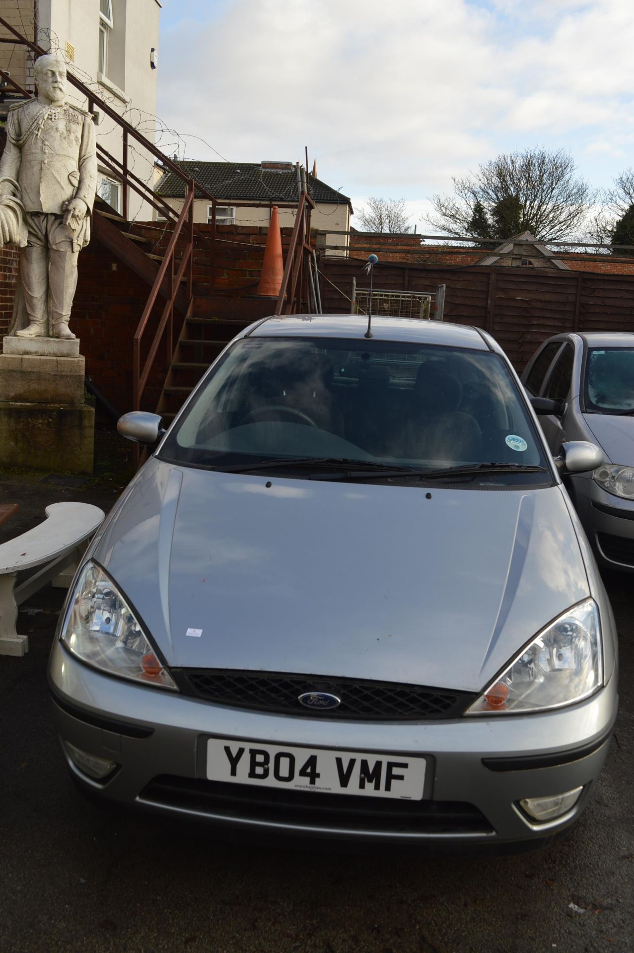 Ford Focus 1.6 Automatic Reg: YB04 VMF Mileage: 41,000 Miles, MOT; December 2020 - Image 2 of 2