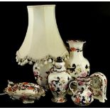 A collection of Masons Mandalay pattern, to include vase, jug, mantel clock, table lamp etc.