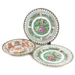 Miscellaneous oriental ceramics, to include a Chinese Imari soup plate, decorated with leaves,