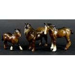 Three Beswick horses, a pony and two brown foals, various sizes.