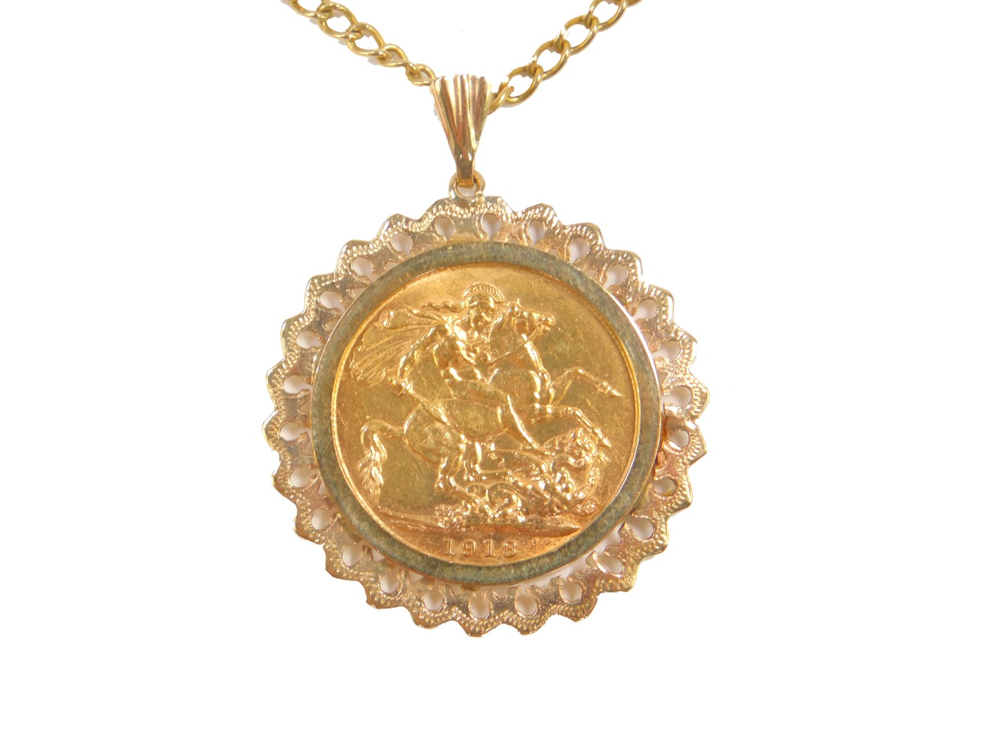 A George V gold sovereign 1913, in a 9ct gold pendant mount, on chain, with bolt ring clasp, 15.2g