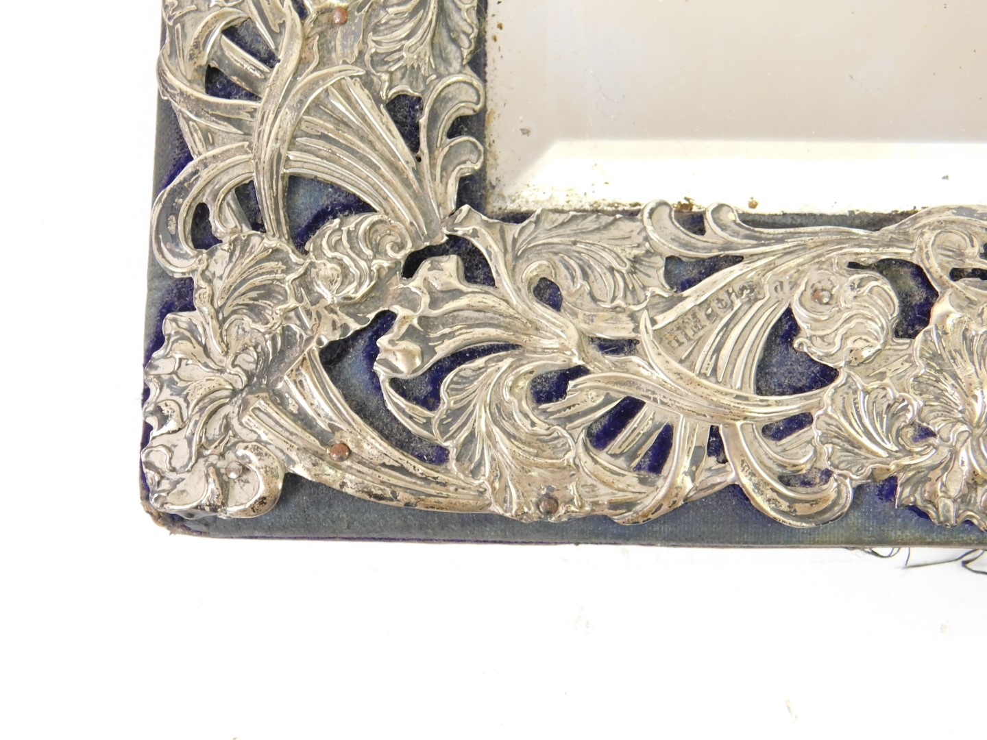 An Edwardian silver mounted rectangular dressing mirror, the frame decorated with Art Nouveau - Image 3 of 3