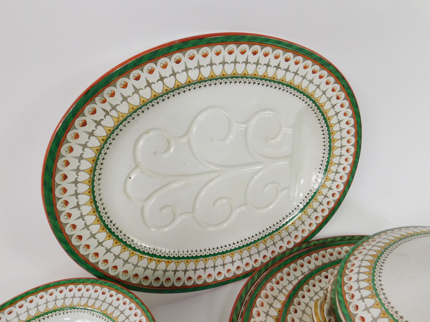 A Minton late 19thC pottery part dinner service, decorated in the Venetian pattern, comprising three - Image 4 of 5