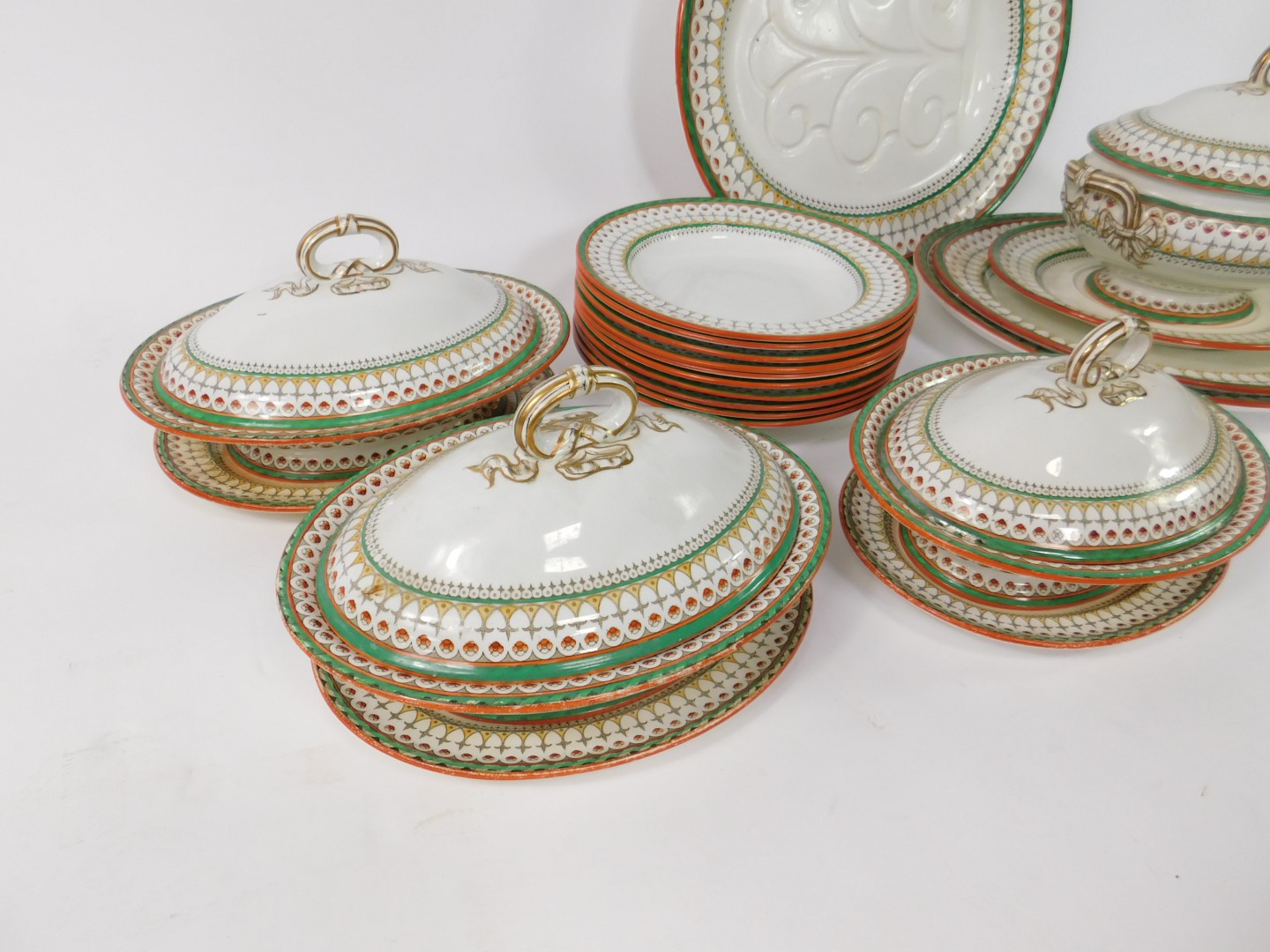 A Minton late 19thC pottery part dinner service, decorated in the Venetian pattern, comprising three - Image 3 of 5