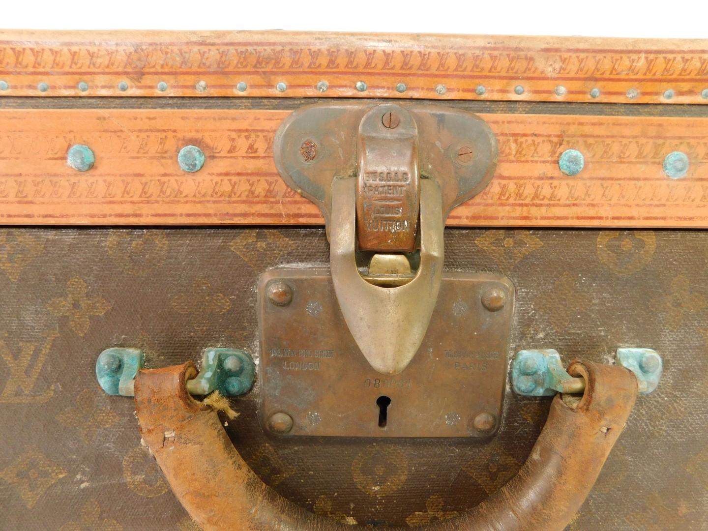 A Louis Vuitton cabin trunk, early 20thC with monogrammed brown canvas, monogrammed tan edge and - Image 4 of 8