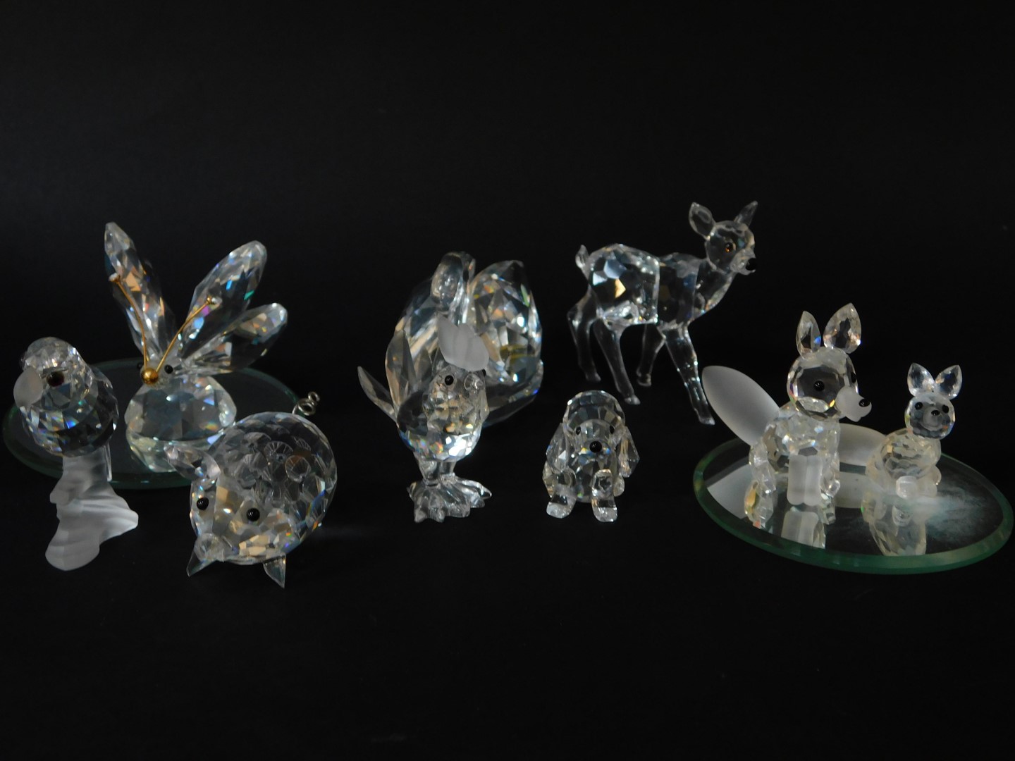 A Swarovski Crystal Squirrel, with box, fawn with box, fox and cub, pig, butterfly, swan and cygnet, - Image 3 of 3