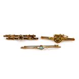 A Victorian 9ct gold amethyst and seed pearl floral bar brooch, 9ct and aquamarine bar brooch, 3.6g,
