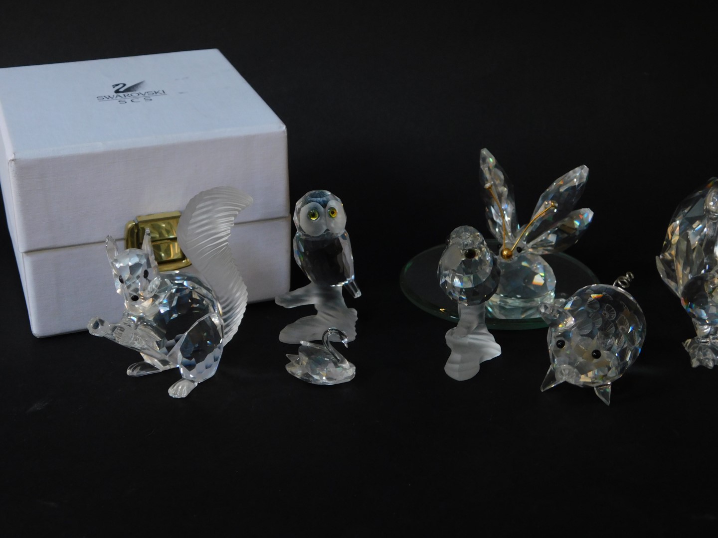 A Swarovski Crystal Squirrel, with box, fawn with box, fox and cub, pig, butterfly, swan and cygnet, - Image 2 of 3