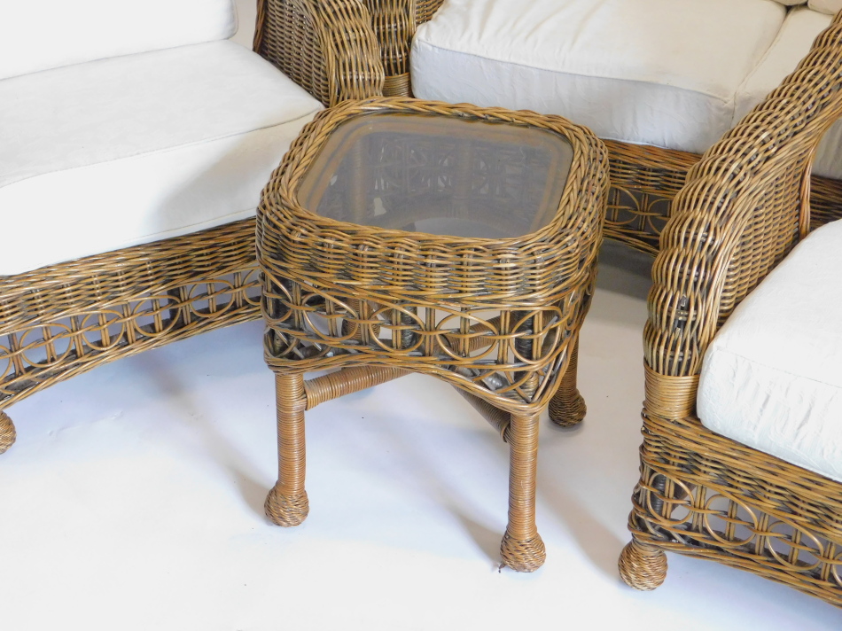 A conservatory three piece rattan suite, comprising two seater sofa, two armchairs, and a matching - Image 2 of 2