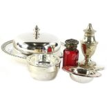 A collection of items, to include a silver mounted ruby tinted scent bottle and cover, a silver salt