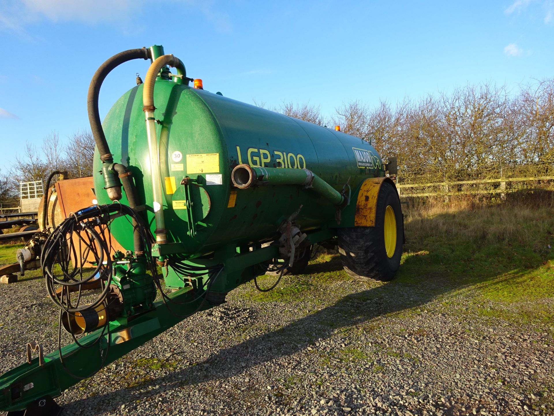 2014 MAJOR LGP 3100 TANKER C/W NEW LINKAGE 800/60 R34 NOKIAN TYRES - Image 2 of 3