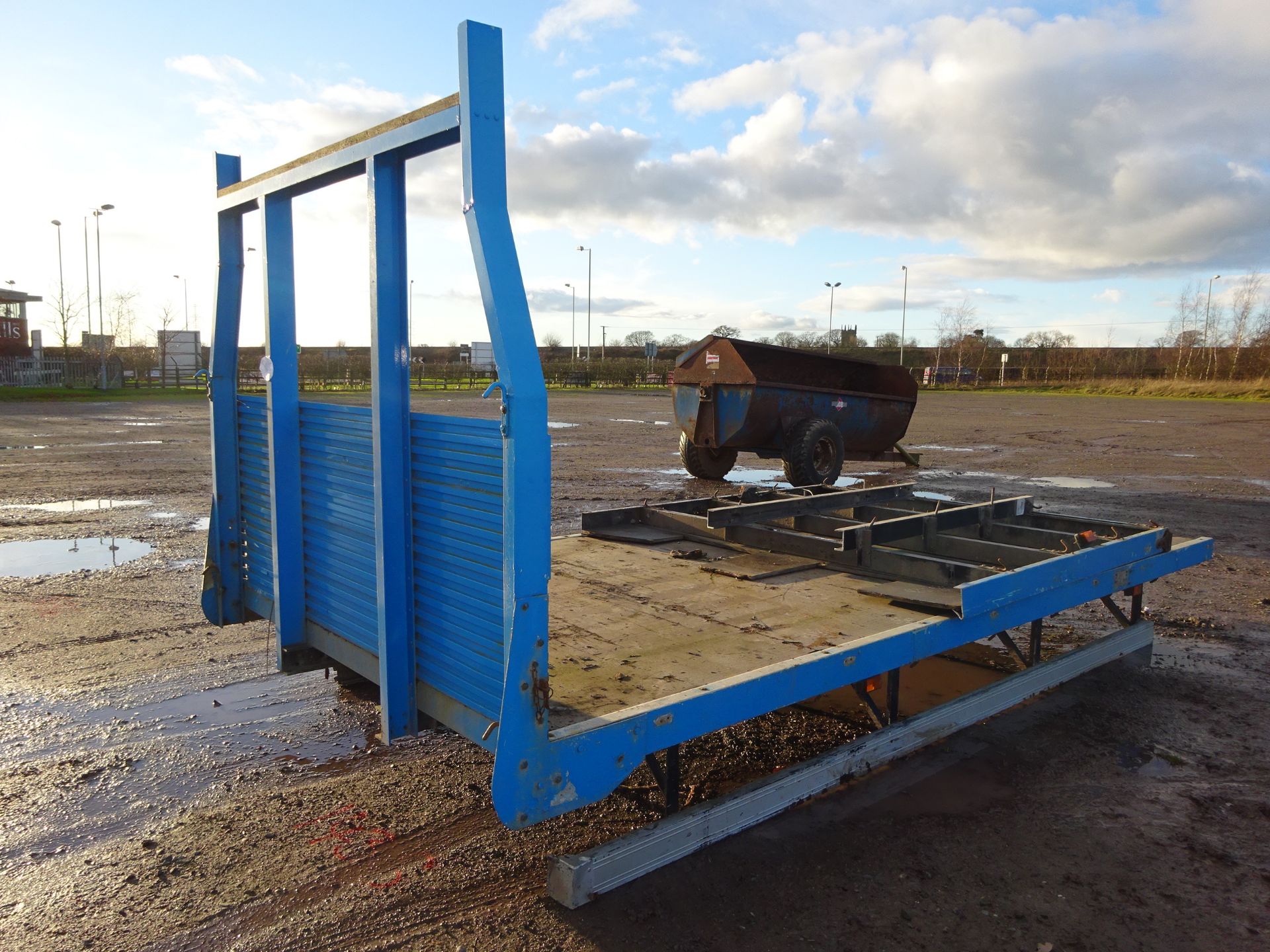 ALUMINIUM LORRY BODY - Image 2 of 2