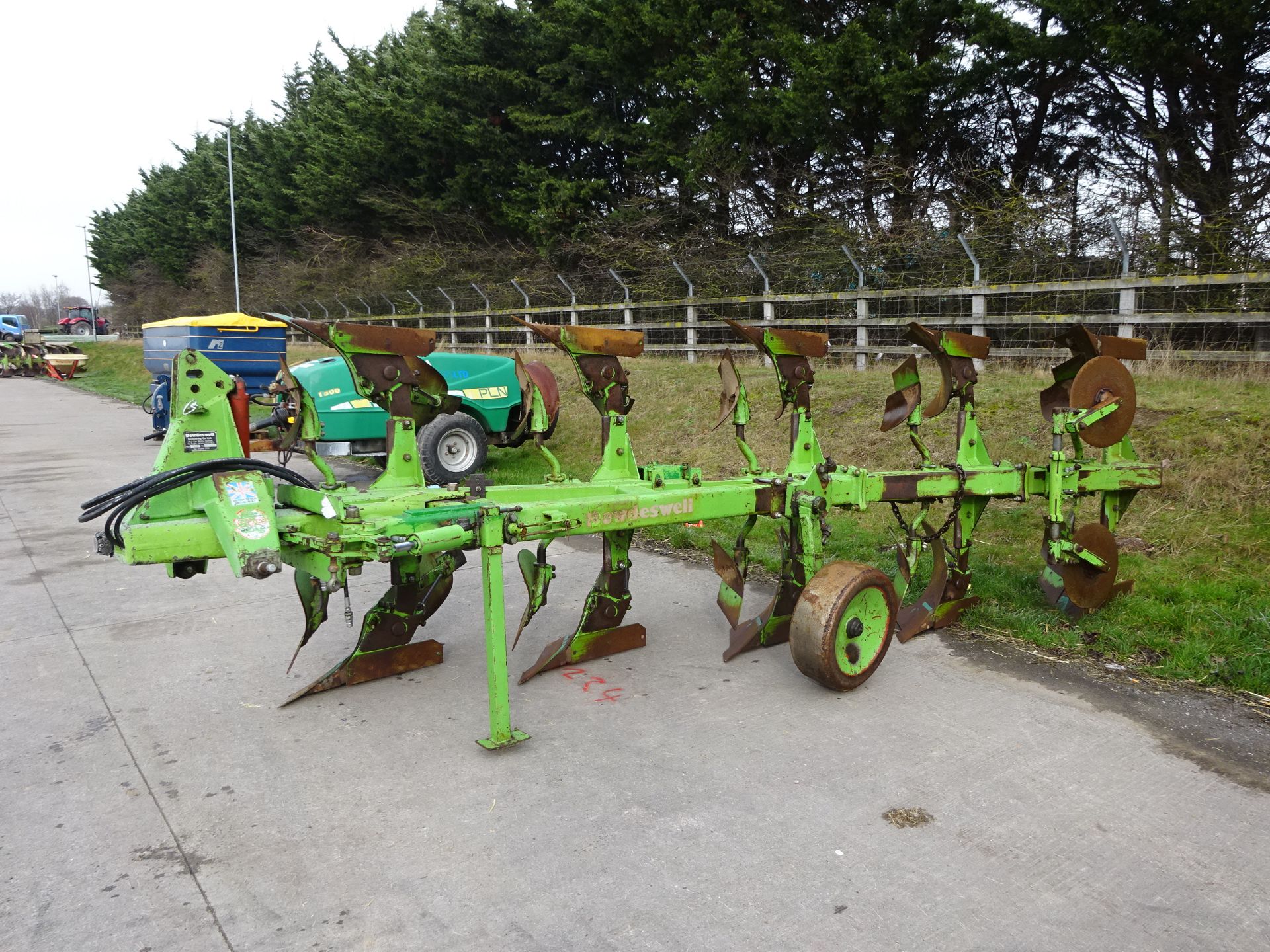 DOWDESWELL PLOUGH 5 FURROW